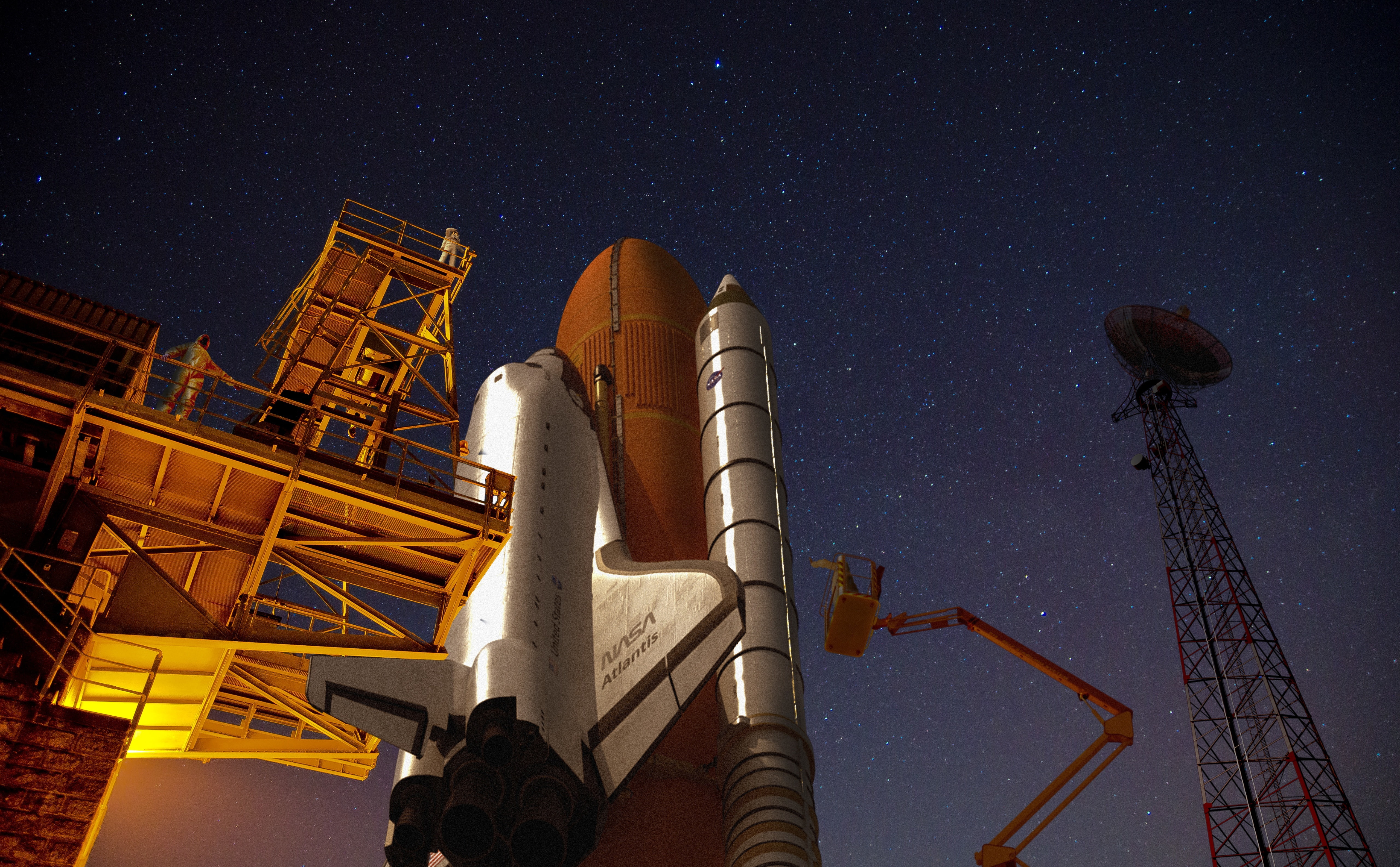 nature, Rocket, preparation, astronomy, outdoors, Spacecraft, factory, science, no people, sky, Shuttle, building exterior, night, fuel and power generation, HD Wallpaper