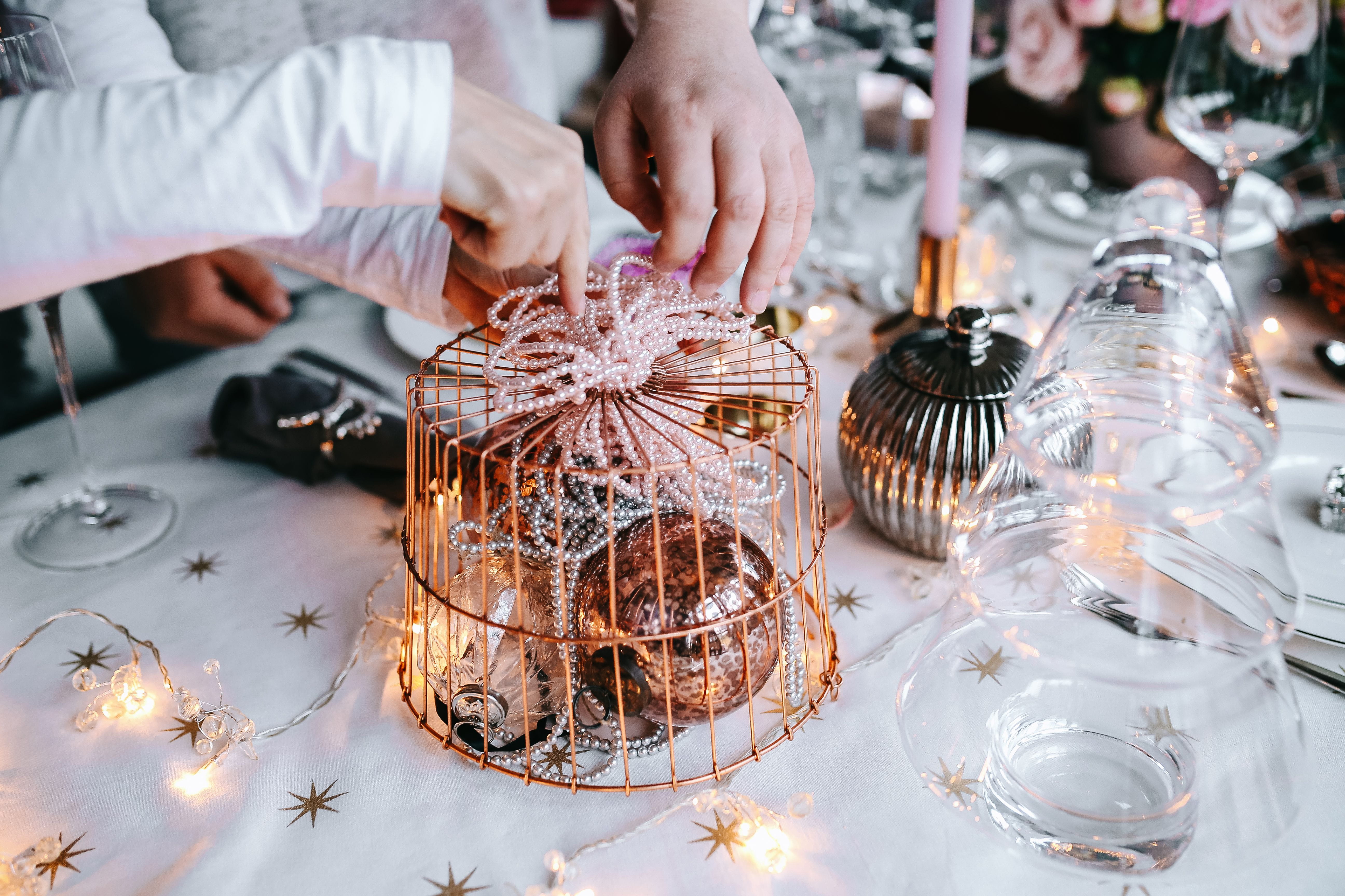 human Hand, glass, cutlery, hand, Table, people, large group of objects, red roses, decoration, real people, focus on foreground, christmas decoration, HD Wallpaper