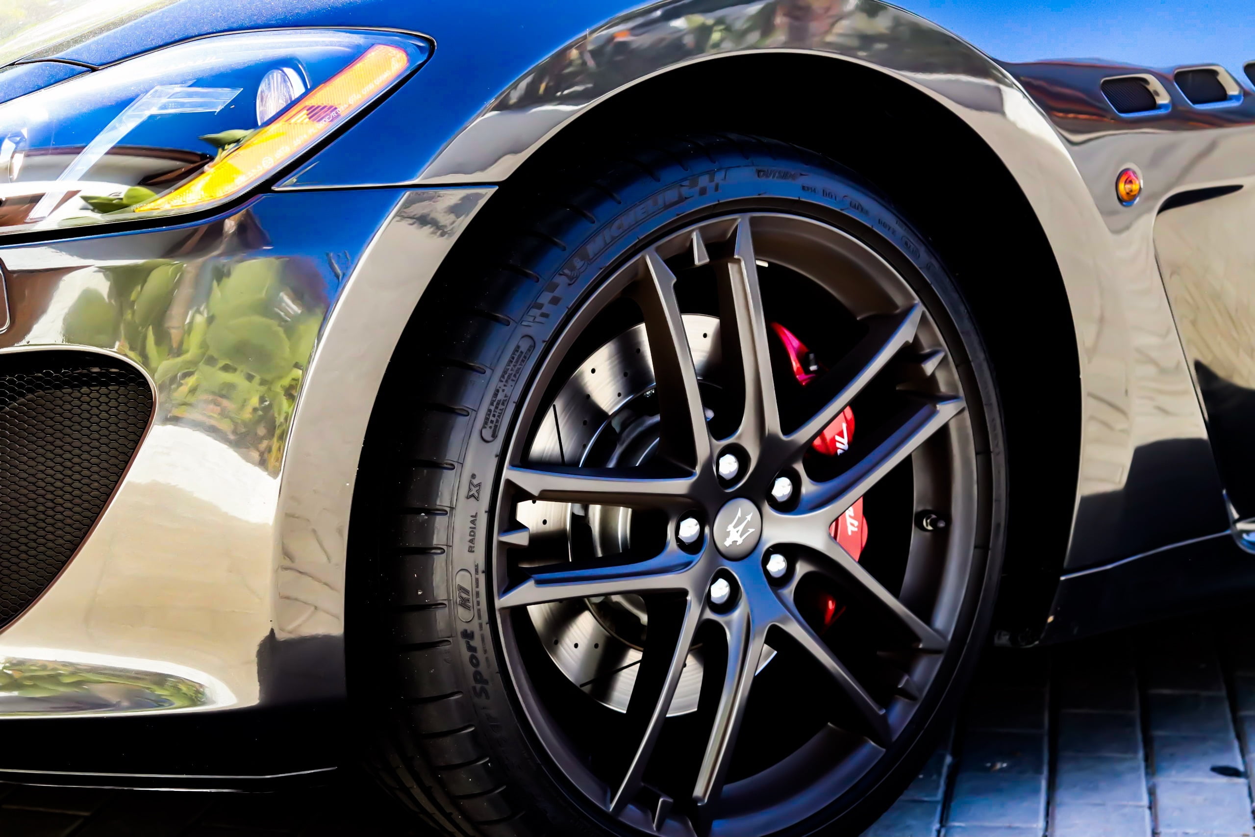 mode of transportation, luxury, maserati, travel, alloy, alloy Wheel, black, 2K, parking Lot, blue, silver Colored, reflection, stationary, tire, sports Car, HD Wallpaper
