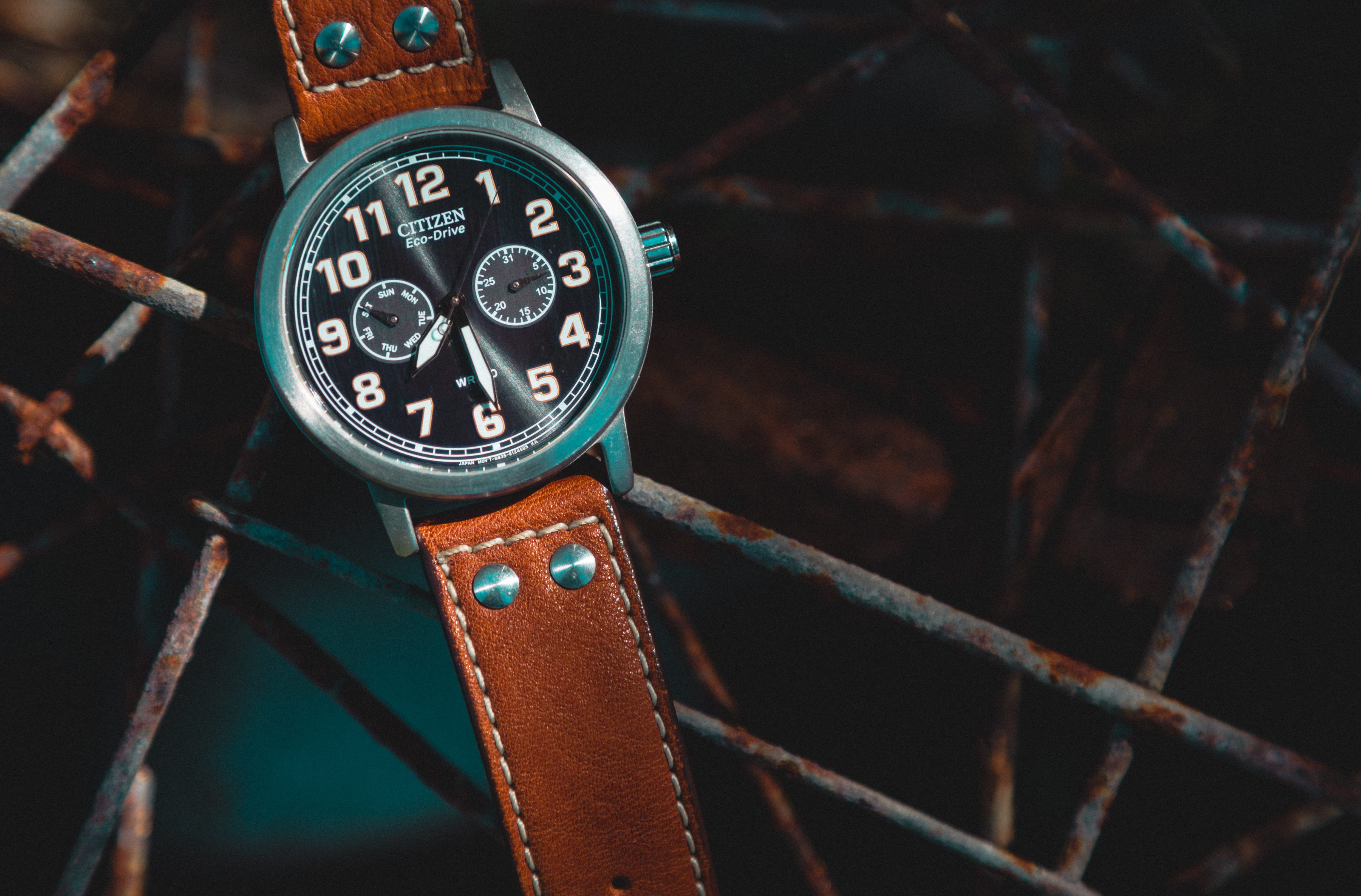 black, day, old, urban, round, retro styled, rusty, number, close-up, rust, focus on foreground, citizen, clock hand, accessory, wheel, clock face, time, HD Wallpaper