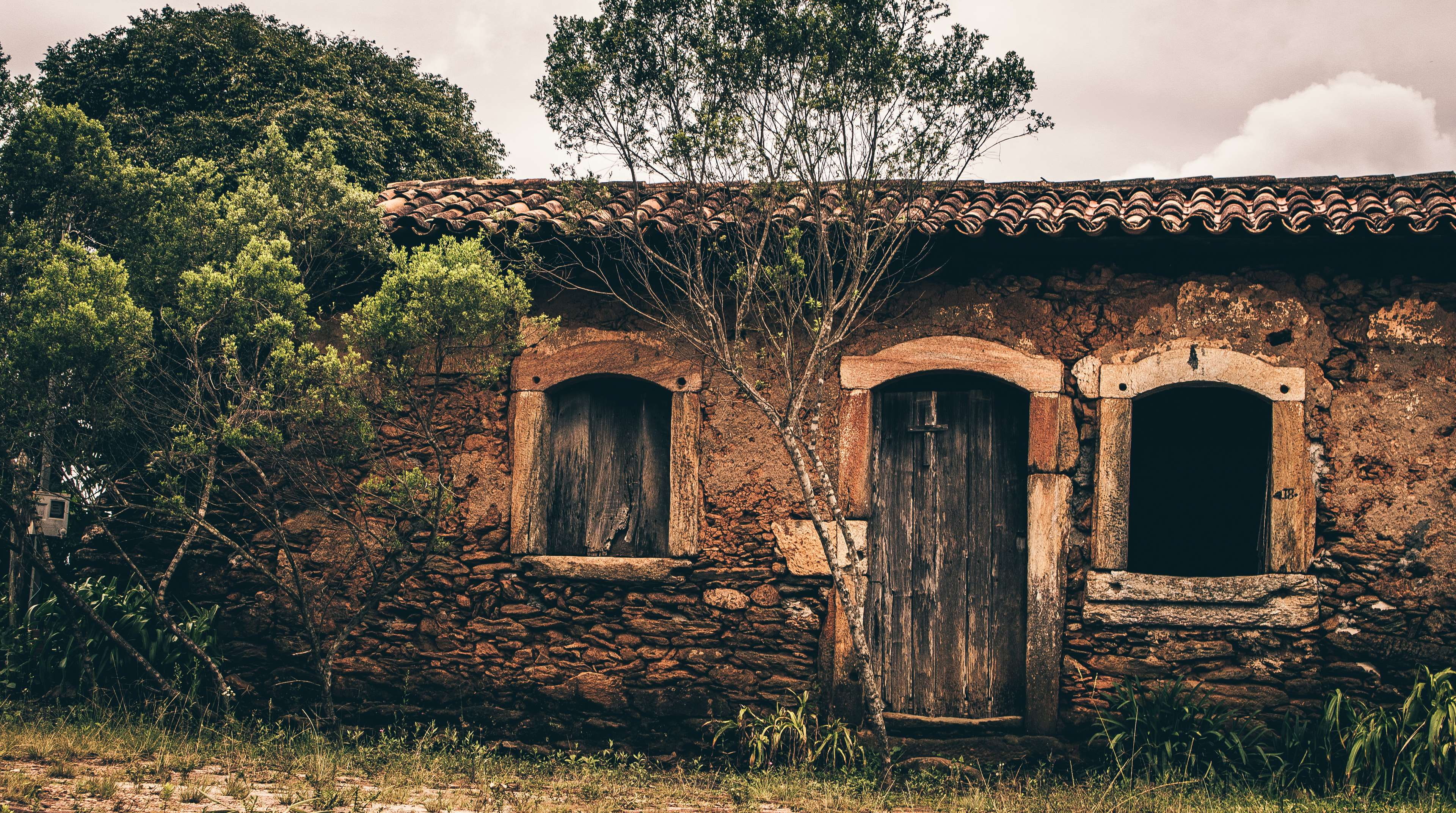 sky, architecture, historic, historic center, historical, 4K, outdoors, run-down, tree, building, ruined, door, window, house, stone wall, historic building, HD Wallpaper