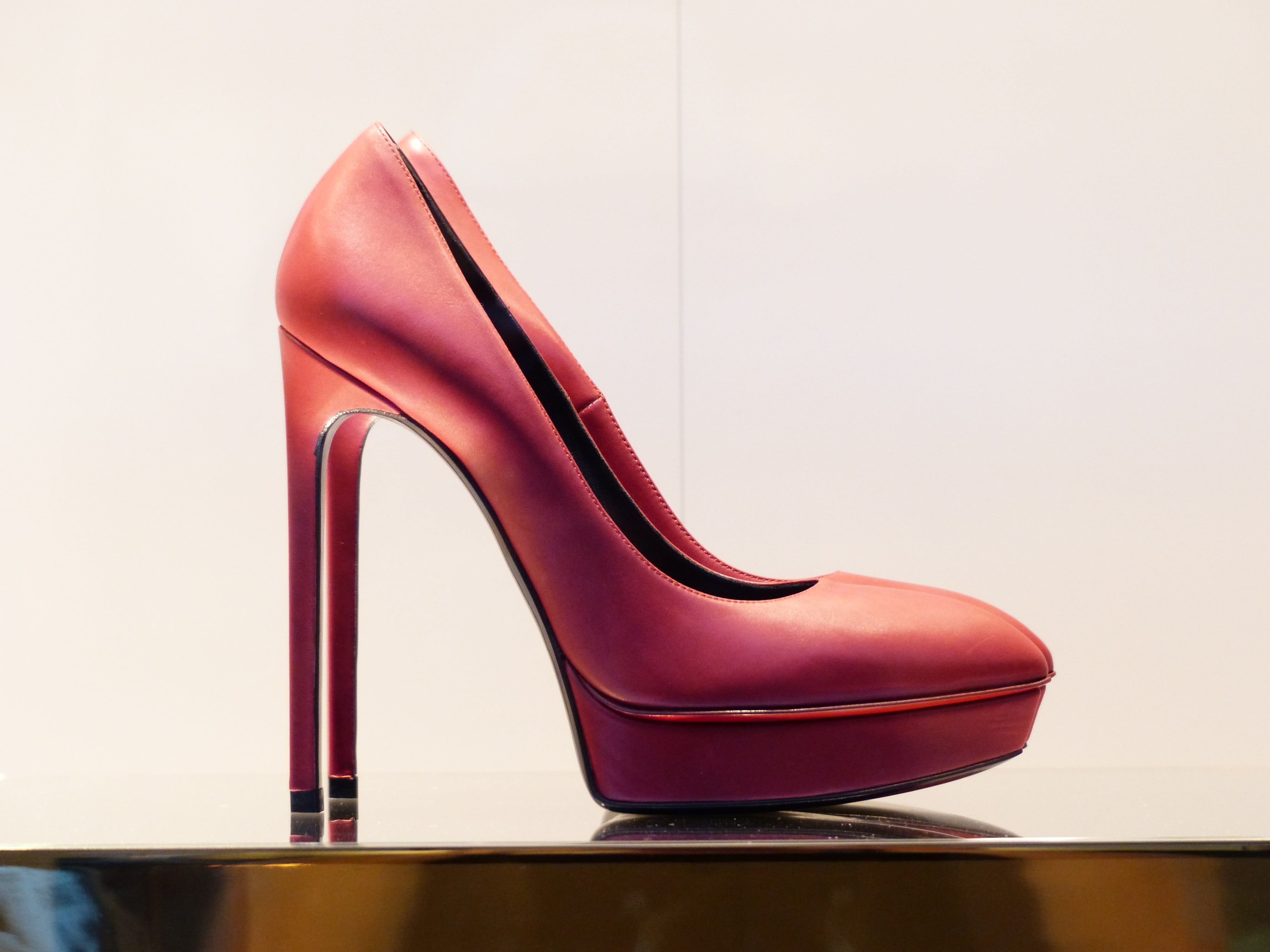 shoe, studio shot, pair, fashion, close-up, human foot, shiny, 4K, stilettos, dress shoe, side view, glamour, high front pumps, indoors, brown, luxury, HD Wallpaper