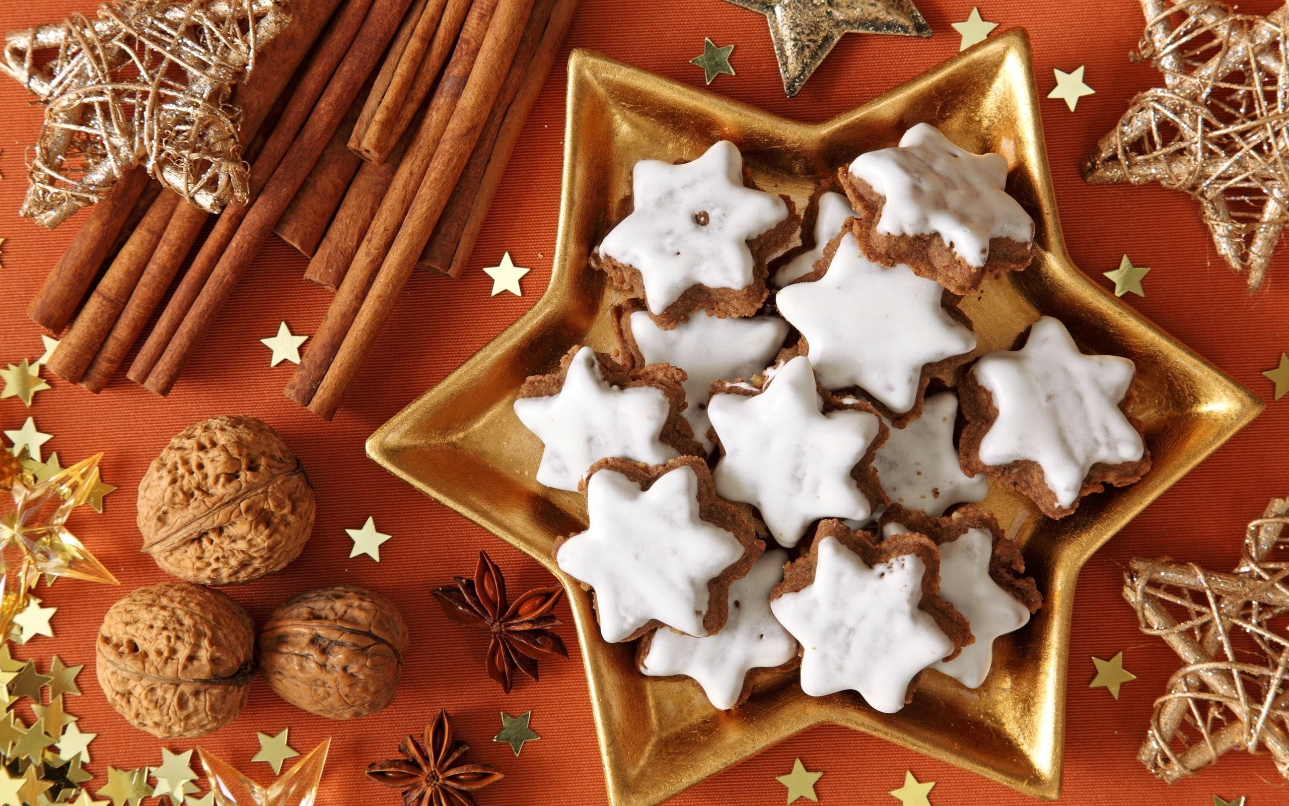 temptation, rustic, freshness, gift, winter, biscuit, sweet, no People, pastry, christmas tree, high angle view, shape, christmas Ornament, celebration, HD Wallpaper