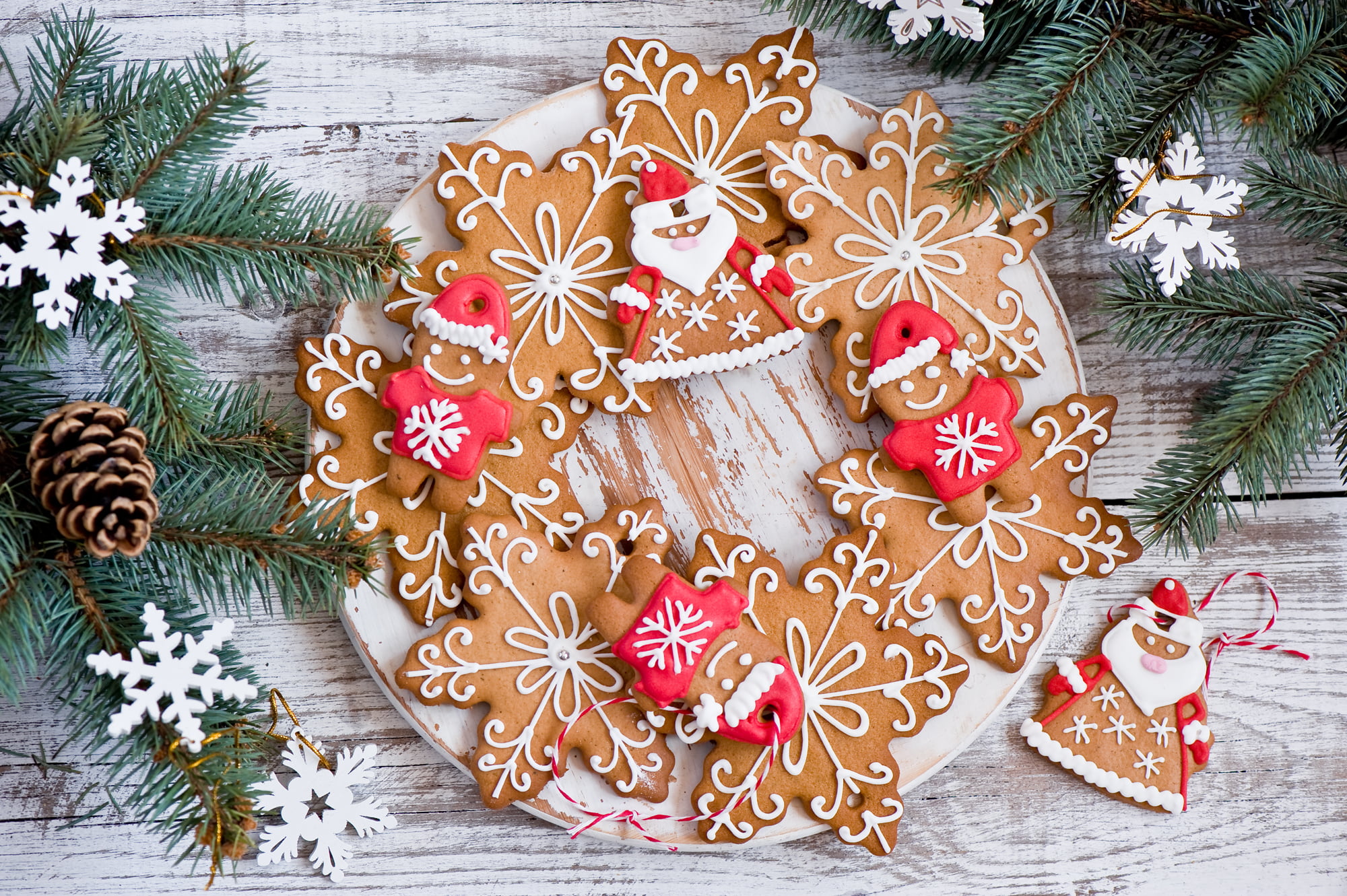 winter, shape, food, gingerbread cookie, christmas decoration, cookie, cake, pine Tree, holidays, branch, box - Container, backgrounds, gift, indoors, snowflake, HD Wallpaper