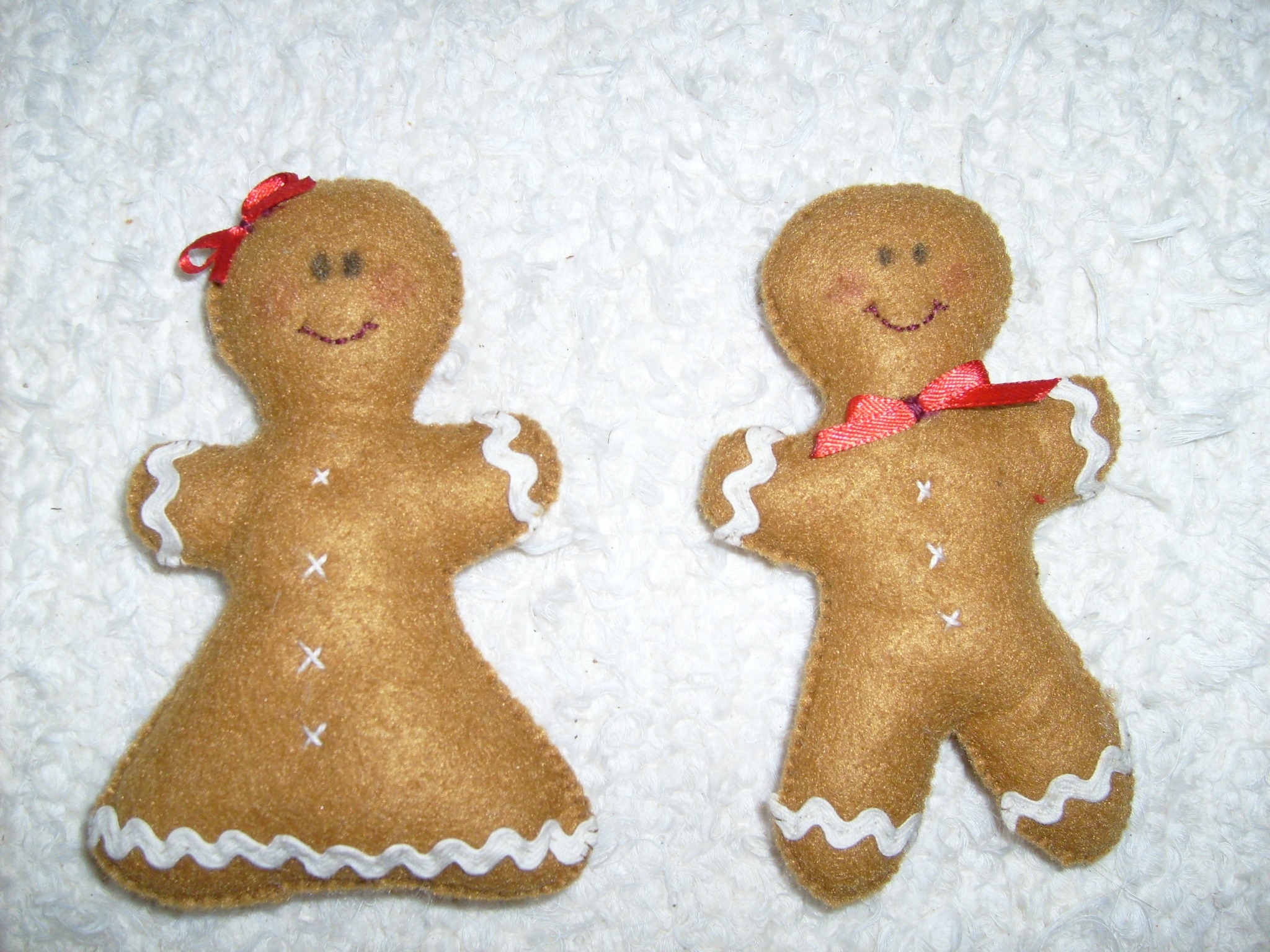 no people, human representation, christmas, textile, game, gingerbread, close-up, representation, cold temperature, cookie, holiday, still life, sweet food, HD Wallpaper