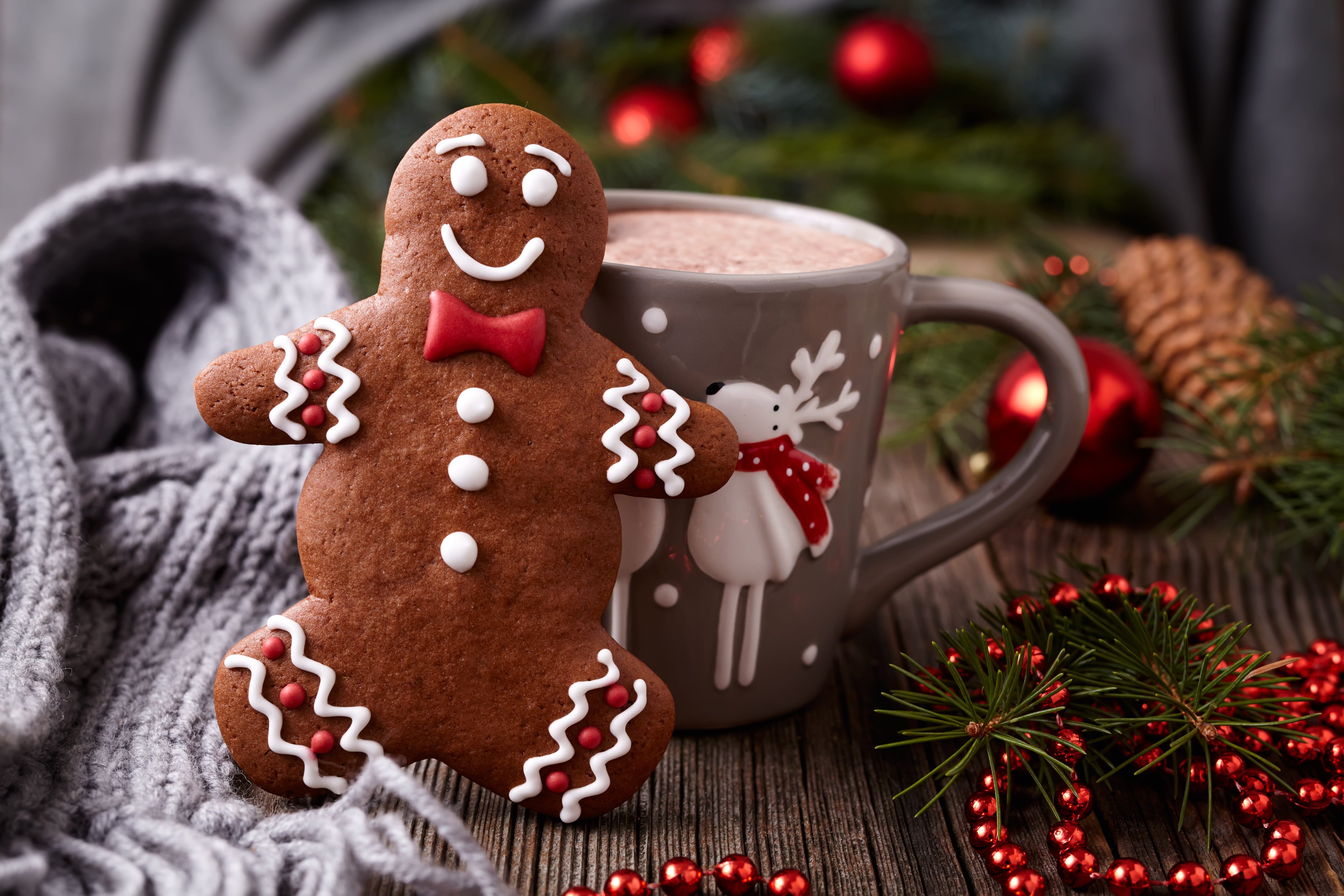 Xmas, cookies, gingerbread man, Merry, gingerbread cookie, 5K, temptation, cocoa, glaze, no people, christmas decoration, icing, cakes, decoration, gingerbread, HD Wallpaper