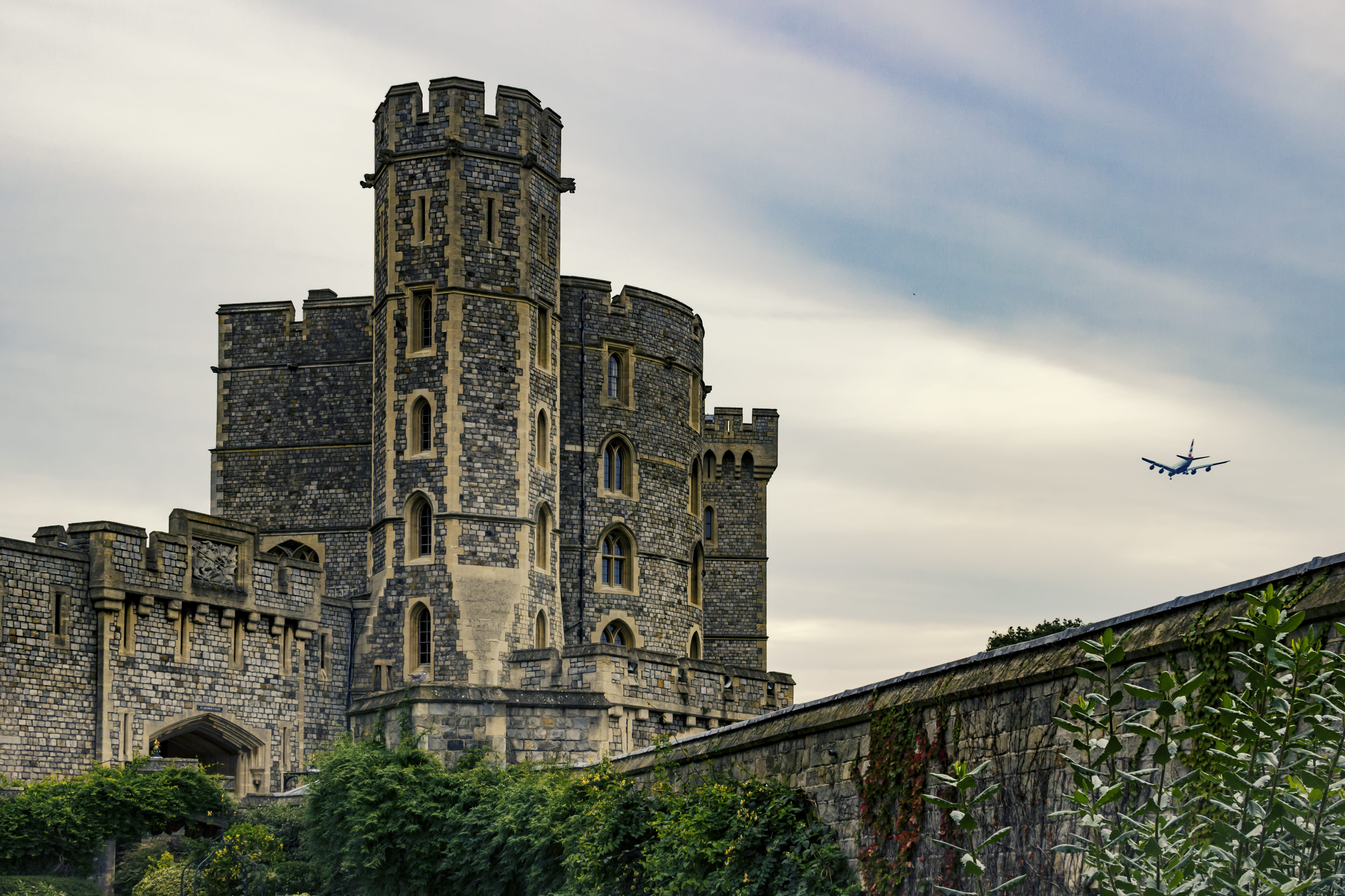 city, history, architecture, tree, travel destinations, flying, day, sky, england, united kingdom, built structure, uk, castle, ruined, outdoors, building, HD Wallpaper