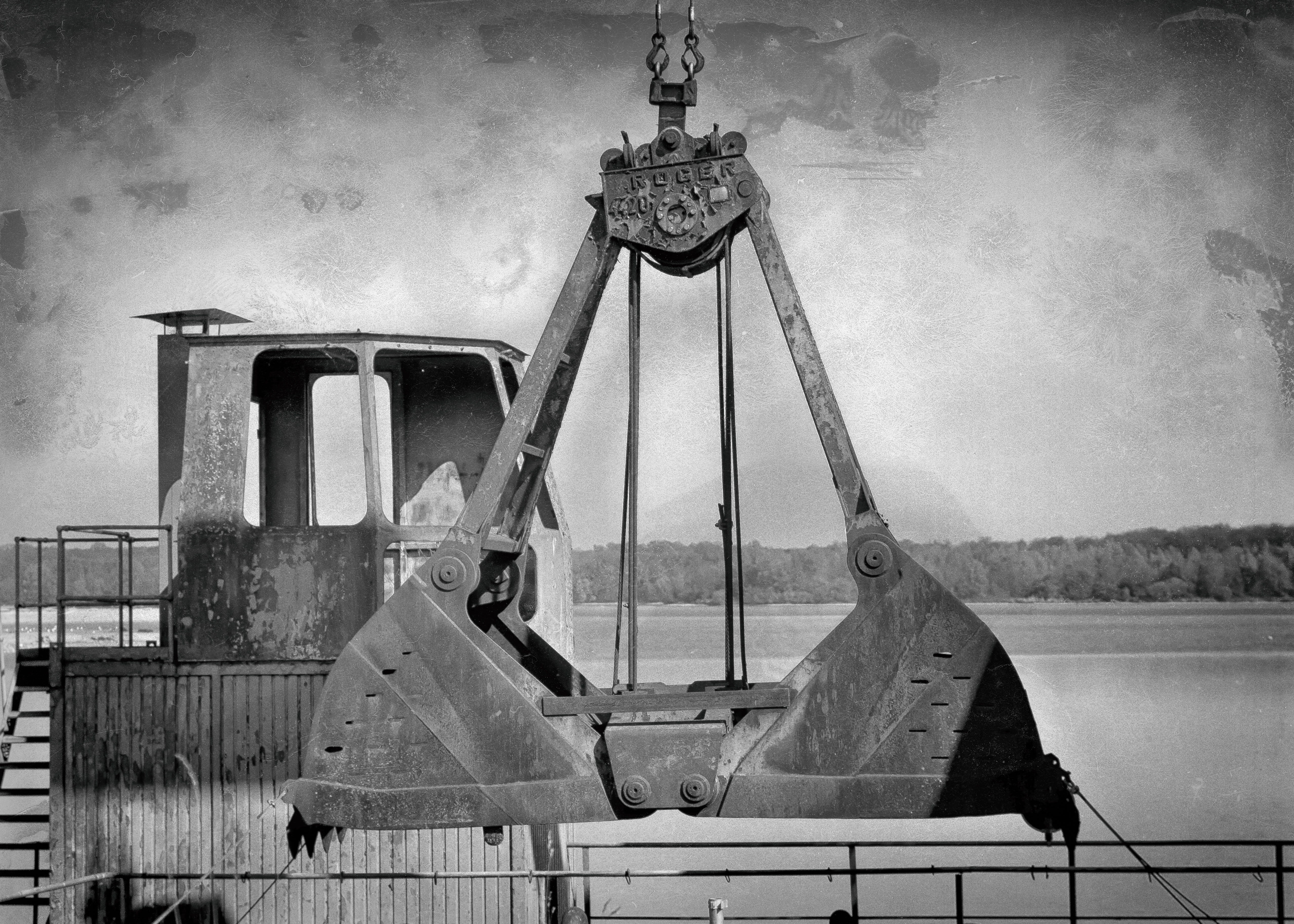 outdoors, construction industry, nautical vessel, wet plate, construction machine, shovel, water, industry, sea, 4K, machinery, day, crane - construction machinery, HD Wallpaper