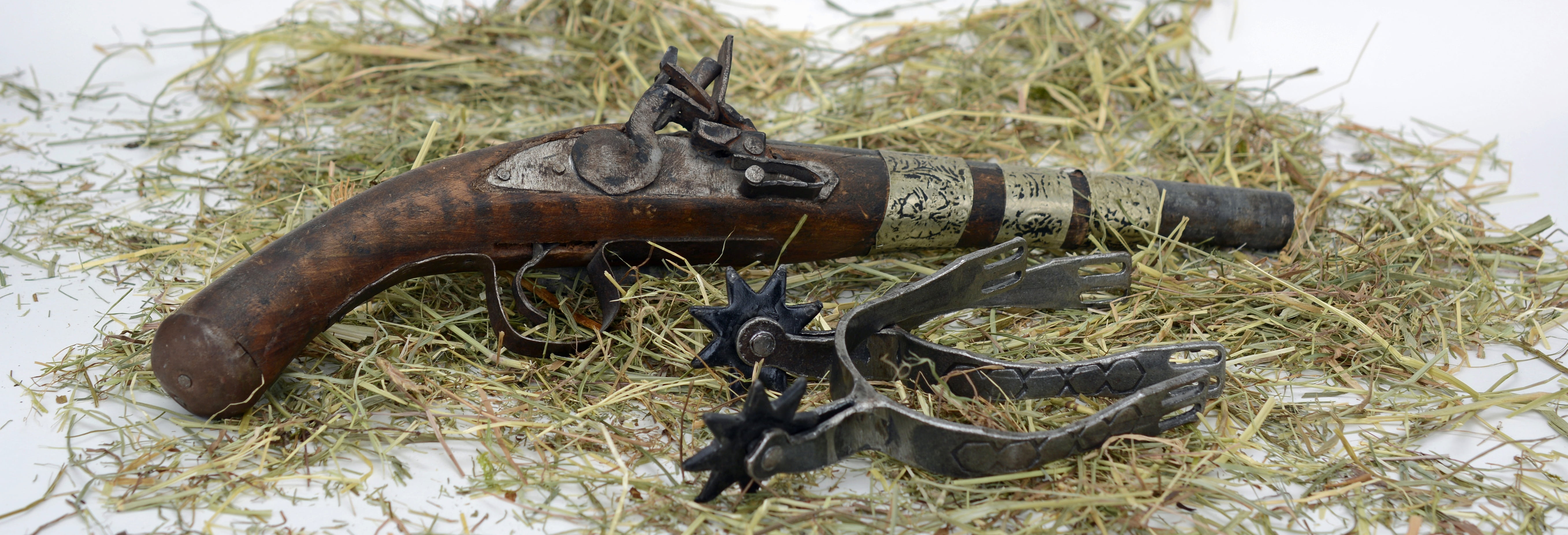 hay, ride, wild west, boomstick, sign, spur, shoot, header, plant, no people, rifle, head image, military, 5K, spores, danger, gasoline, metal, close-up, HD Wallpaper