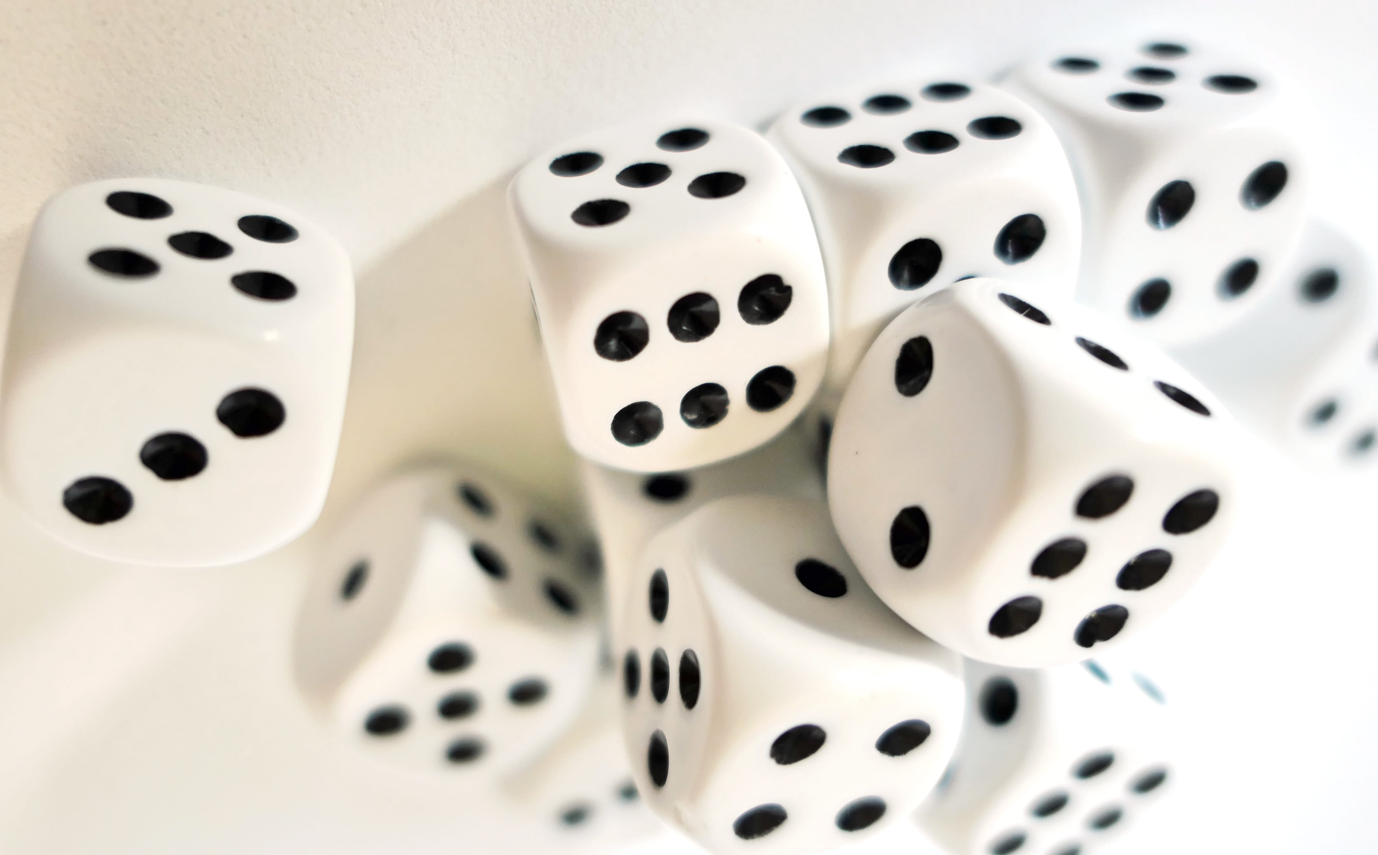 dice, 4K, eyes, craps, group, game of chance, small group of objects, day, cup, opportunity, close-up, group of objects, man made object, food and drink, HD Wallpaper