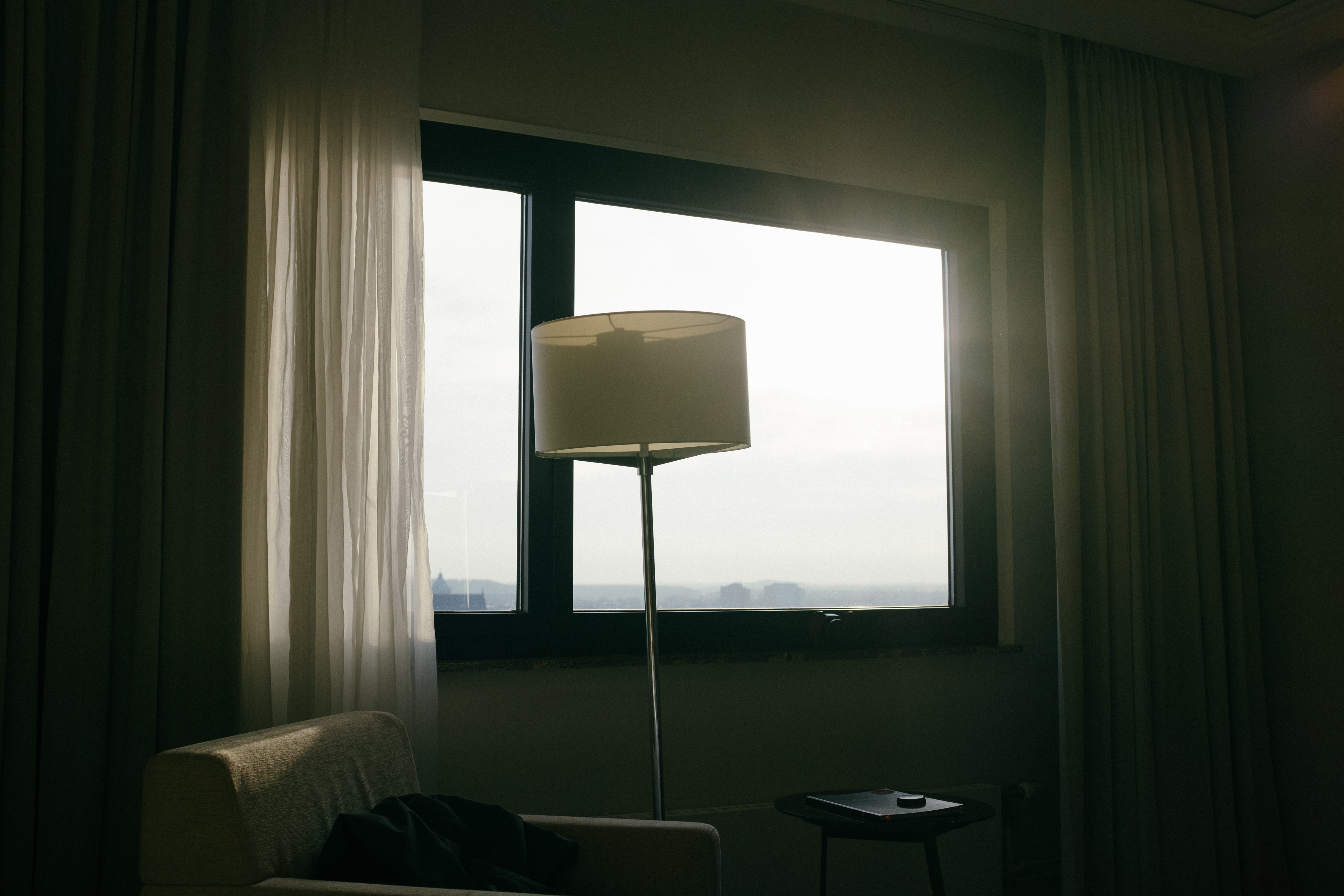 hotel, couch, chair, germany, lighting, nature, transparent, furniture, bed, display, electric lamp, 4K, home interior, indoors, lampshade, near, lamp, HD Wallpaper