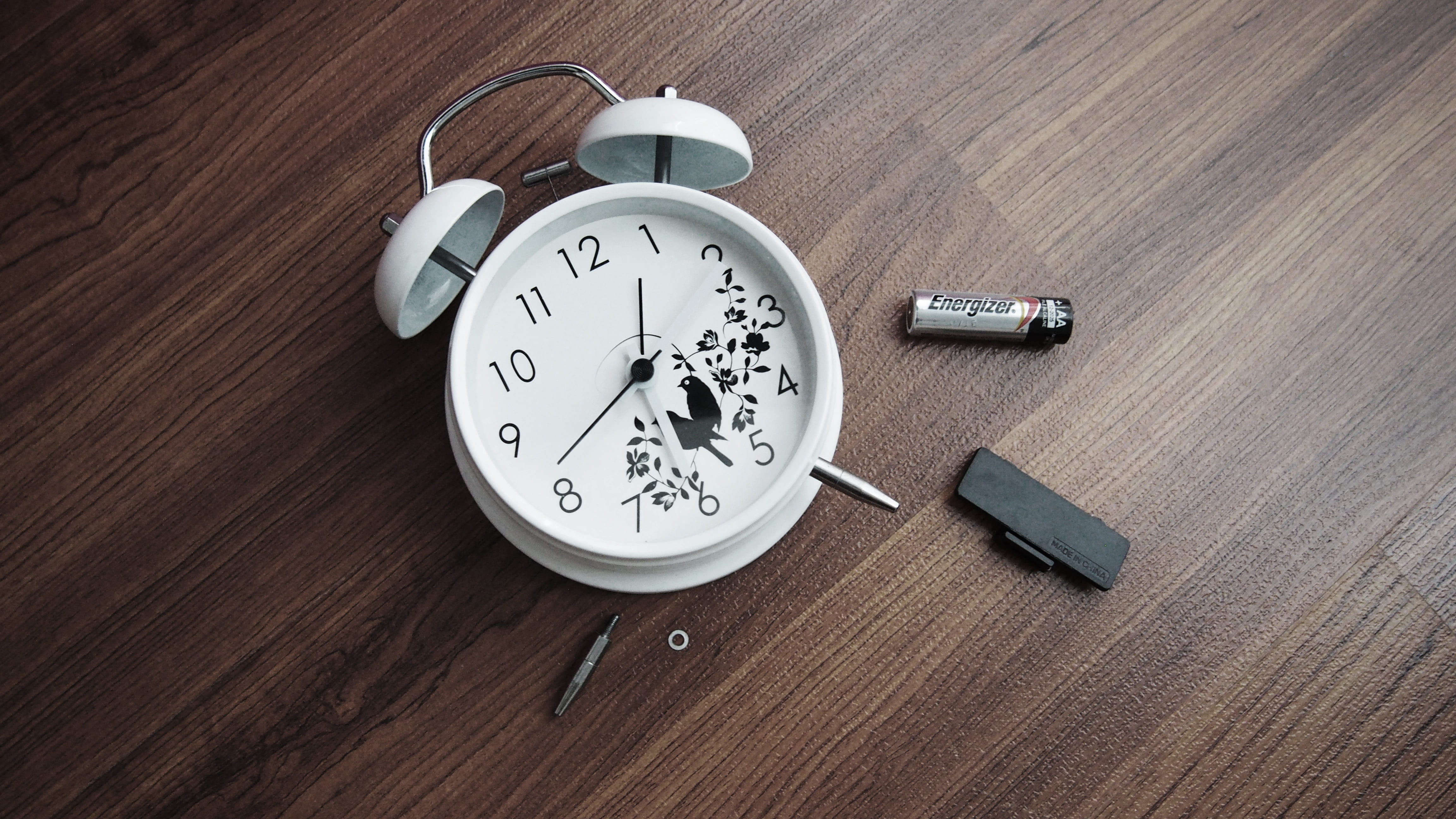 time, pointing, no people, silver colored, fall, accident, wood grain, table, alarm clock, dead, instrument of time, broken, early, clock face, close-up, HD Wallpaper