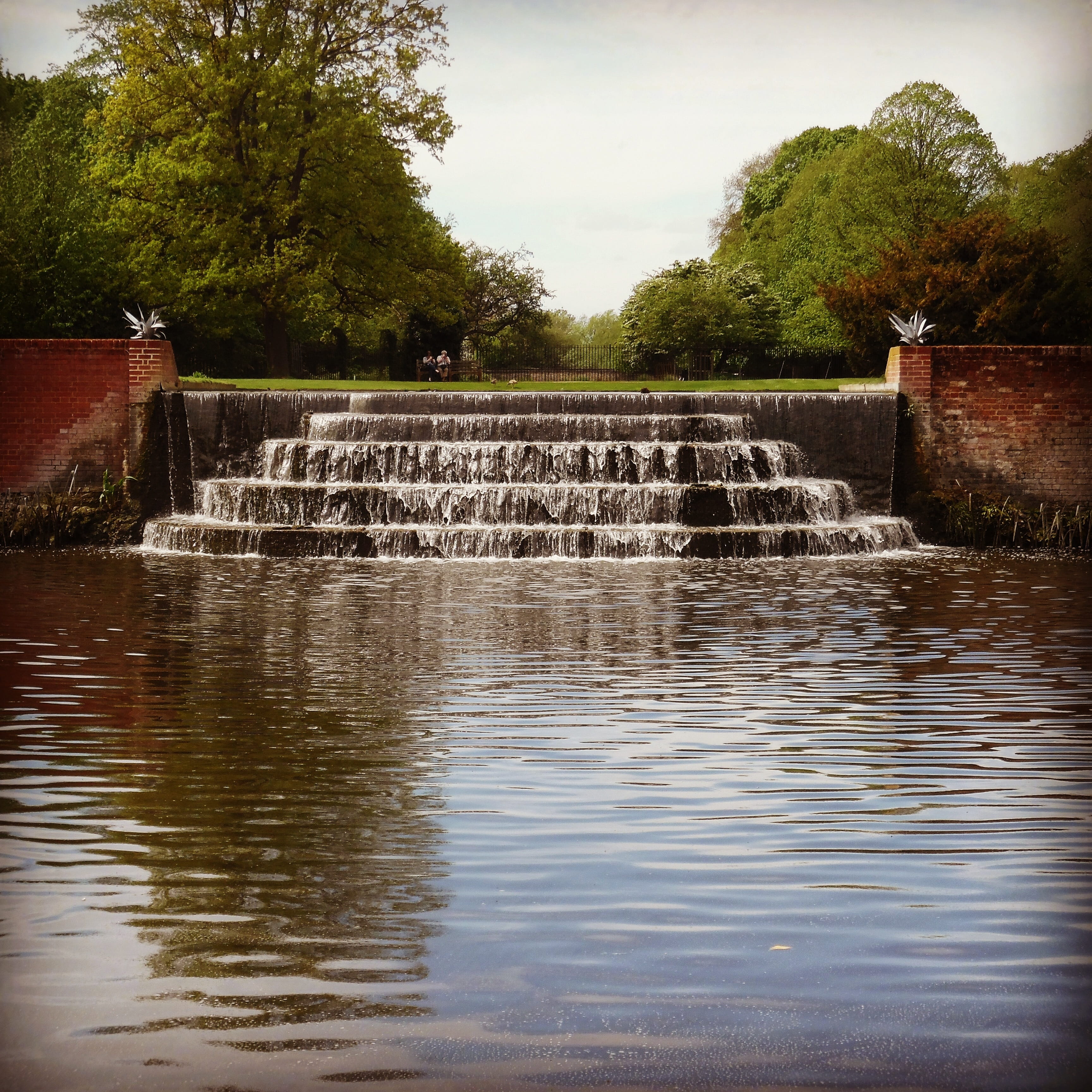 tree, reflection, park, nature, peaceful, water garden, cloud - sky, summer, day, flowing water, outdoors, outdoor, pond, plant, london, motion, england, Phone HD Wallpaper