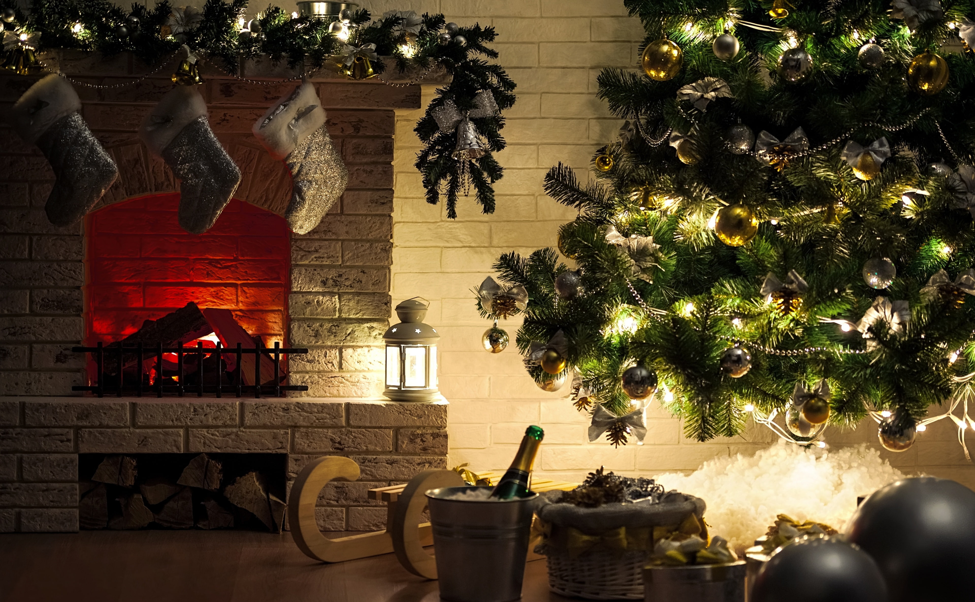 lighting equipment, christmas ornament, Holidays, illuminated, light, architecture, holiday - event, 2014, christmas decoration, indoors, no people, nature, HD Wallpaper