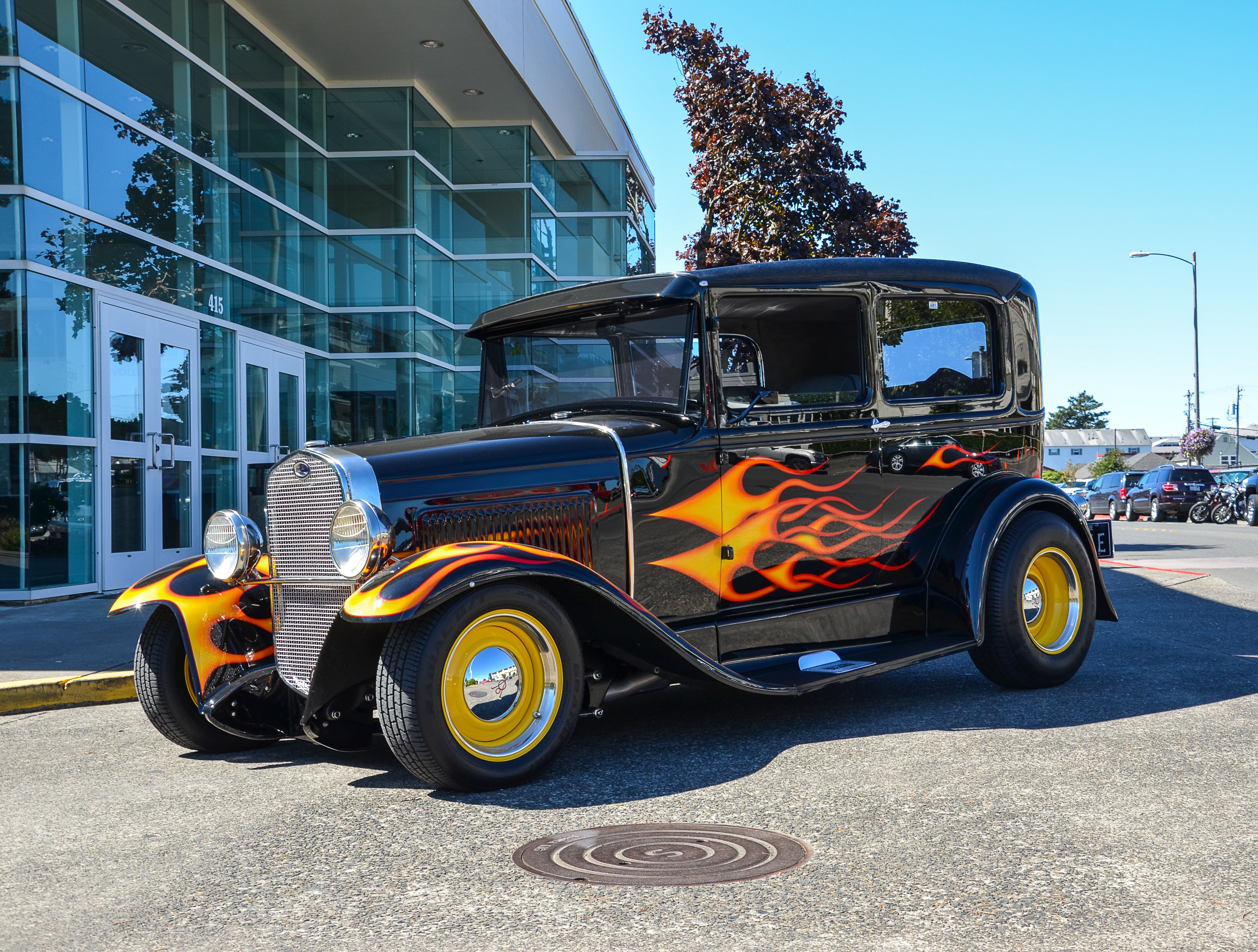 classic, auto, motor vehicle, truck, mode of transportation, day, exhibition, hotrod, tree, oldtimer, fire, west coast, old car, transportation, architecture, HD Wallpaper