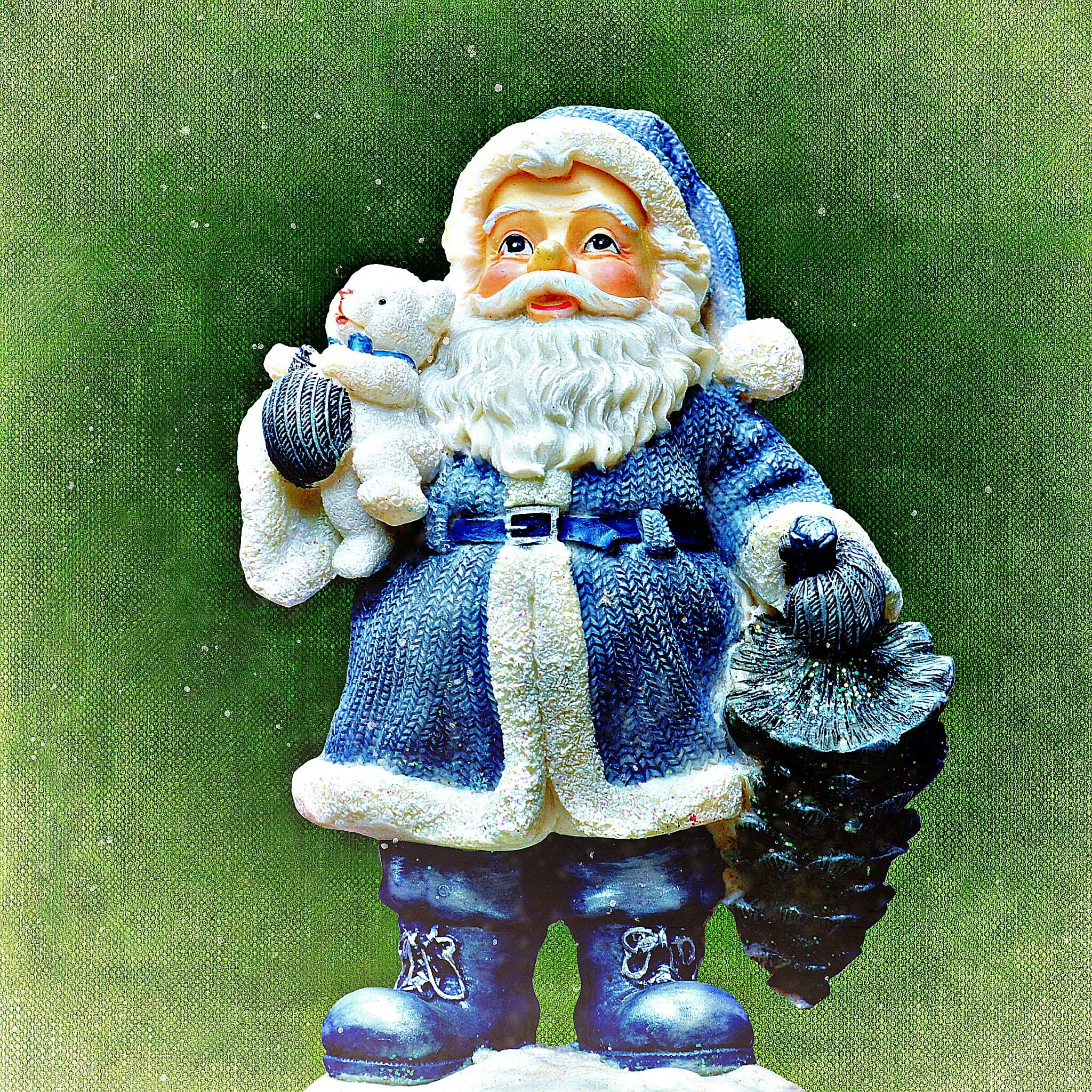 1080P, christmas motif, creativity, snow, holiday, close-up, toy, human representation, santa claus, winter, art and craft, craft, day, representation, Phone HD Wallpaper