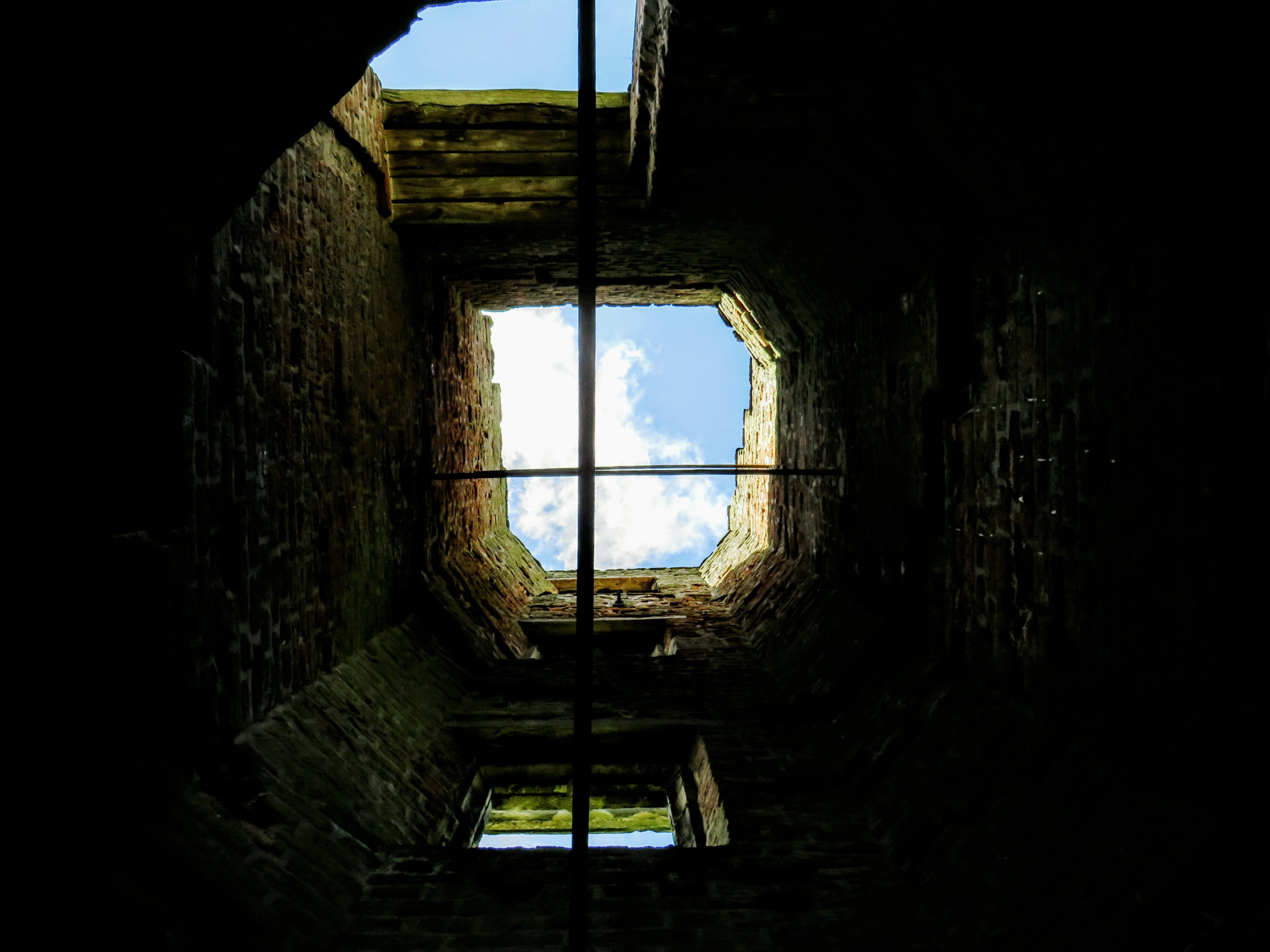 newtown linford, low angle view, house, history, up, stone wall, 4K, no people, dark, wall, building, staircase, nature, park, ruin, deterioration, sky, HD Wallpaper