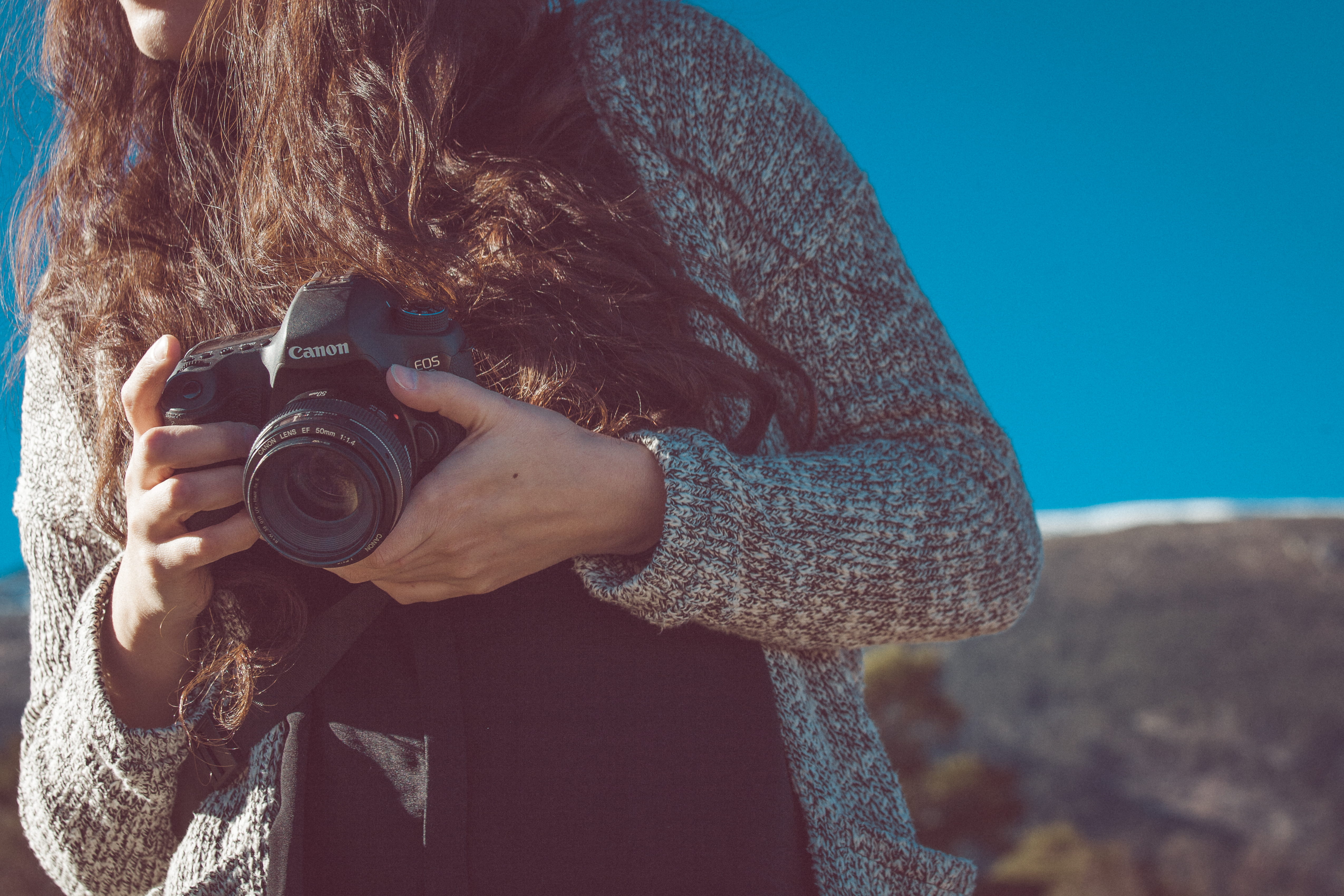 portrait, activity, dslr, camera - photographic equipment, sunlight, 4K, photography themes, pictures, photographing, women, holding, occupation, photography, HD Wallpaper