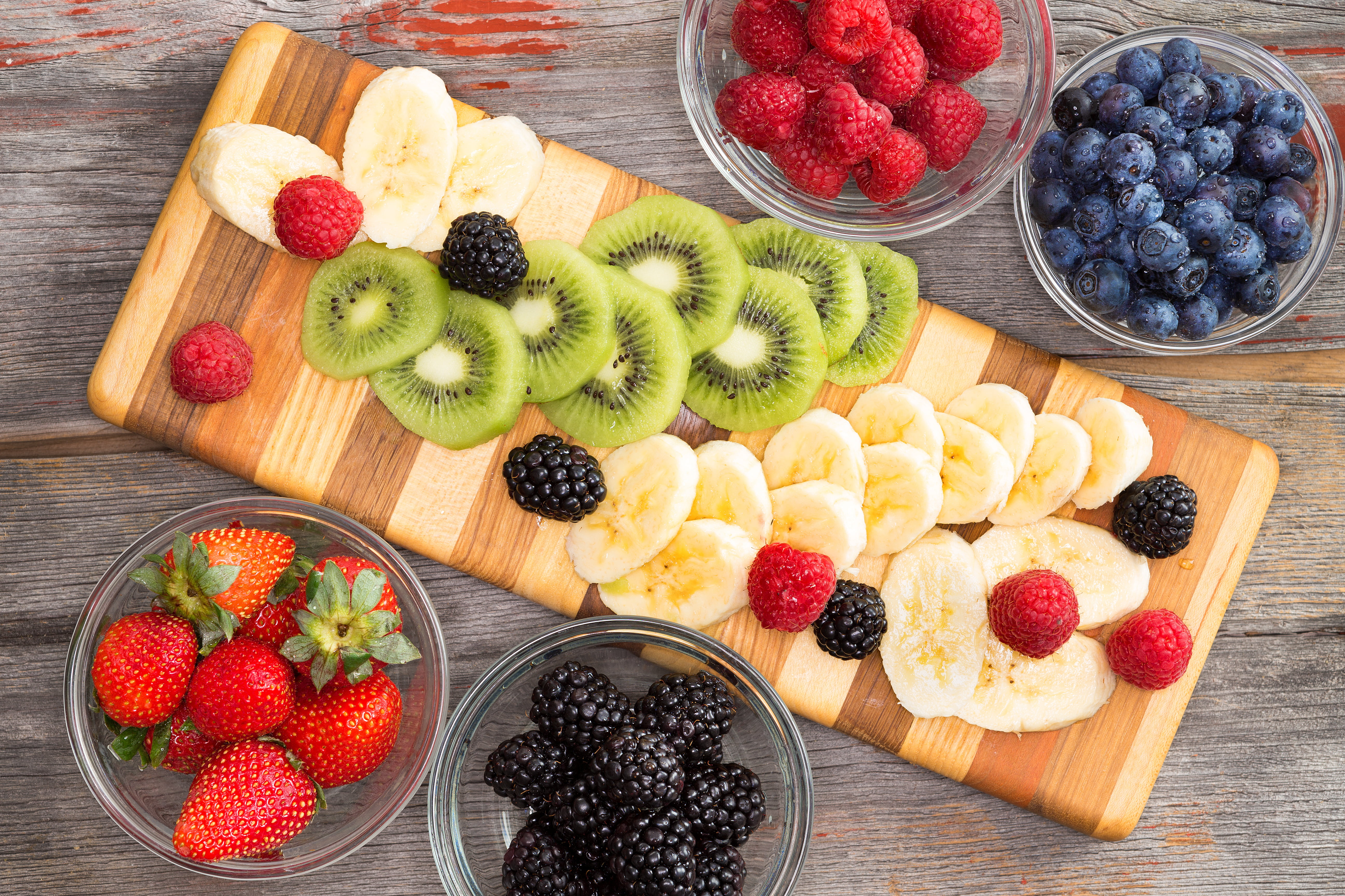 refreshment, organic, rustic, table, ripe, BlackBerry, wellbeing, dessert, berries, bowl, snack, 5K, choice, fruits, fruit meats, fruit, dieting, food, HD Wallpaper