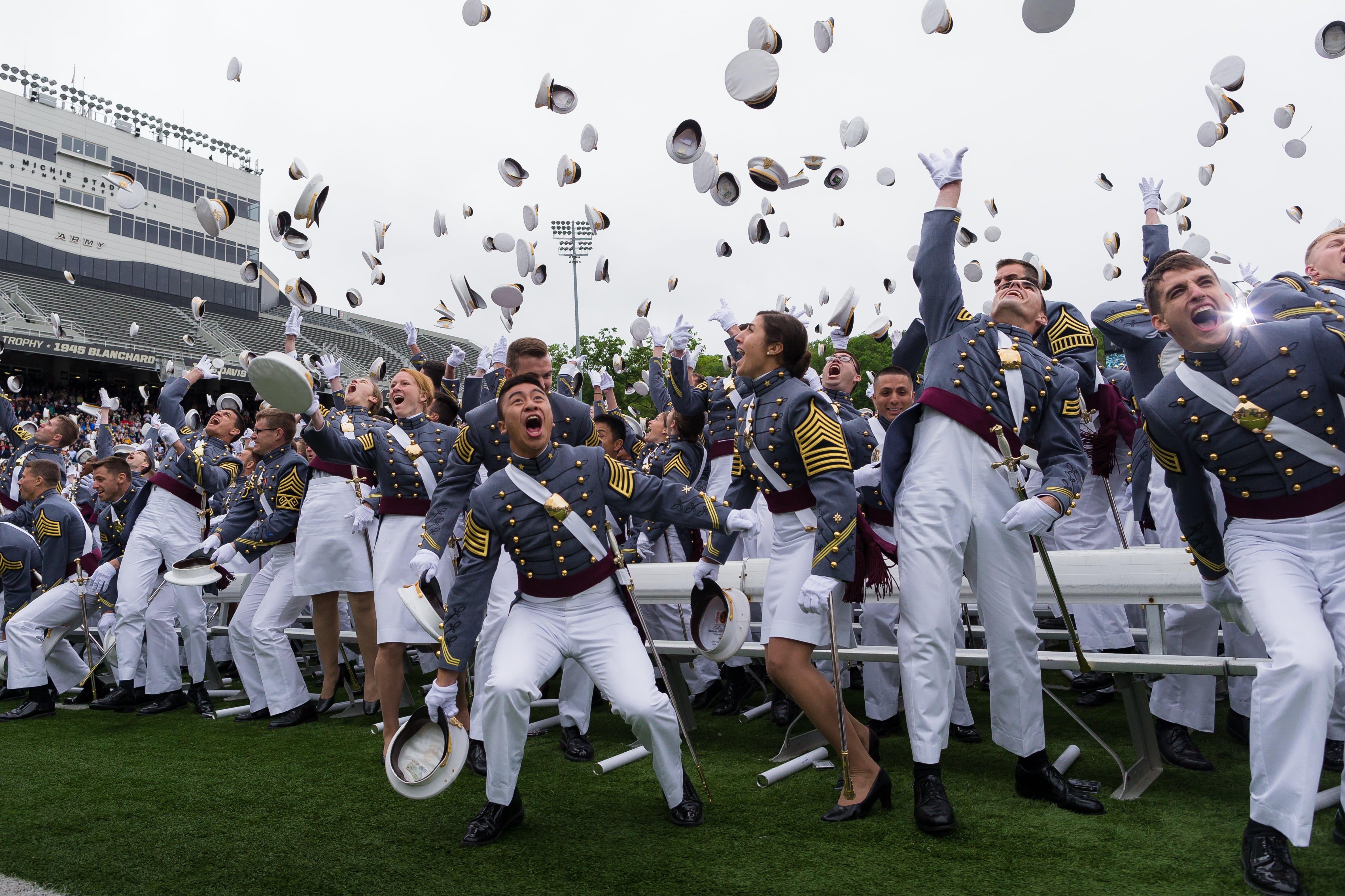 soldiers, west point, enthusiasm, celebration, city, full length, large group of people, crowd, joy, young men, graduates, arts culture and entertainment, HD Wallpaper