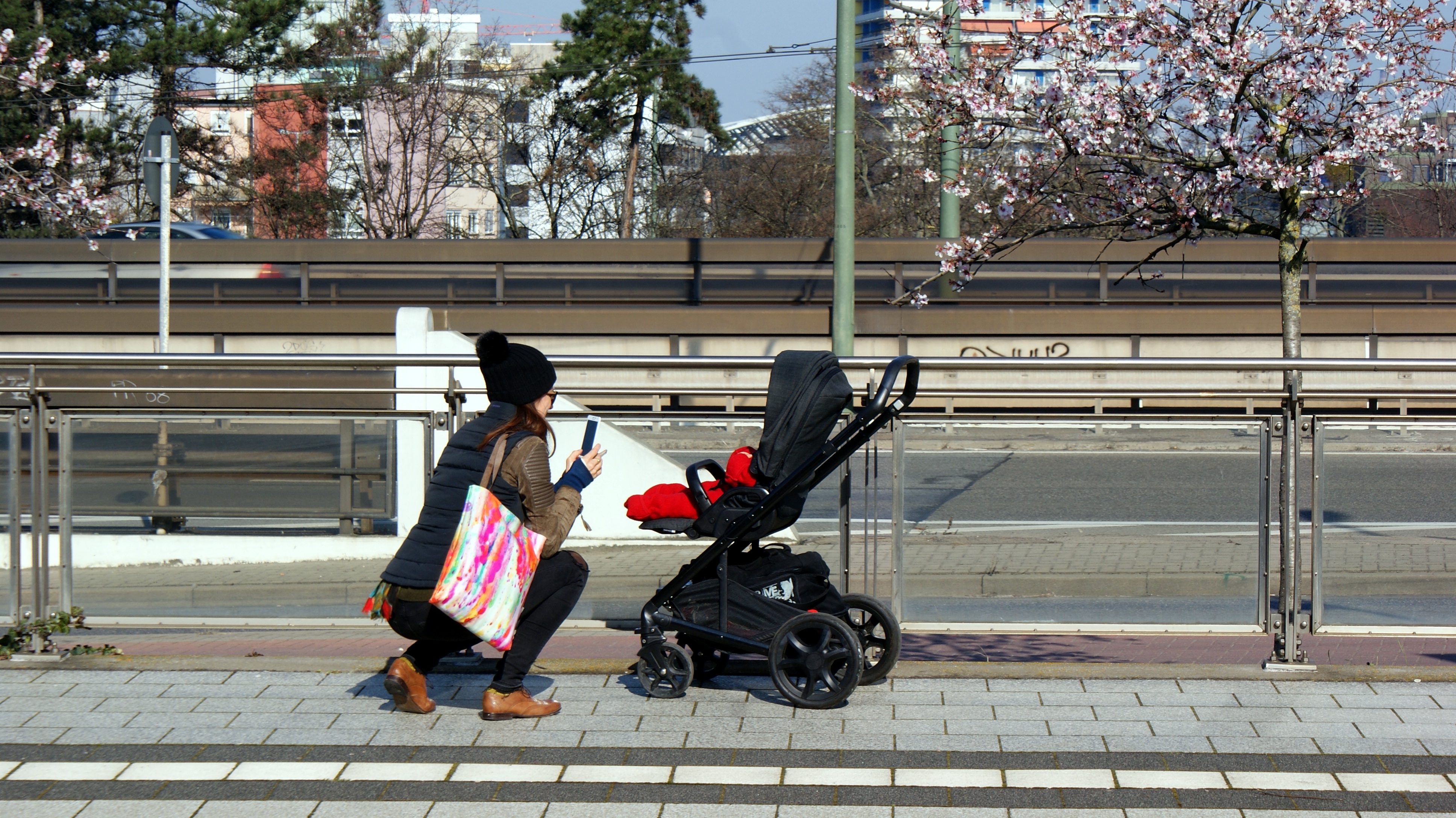city, scooter, mutterglück, full length, trust, enthusiasm, built structure, plant, outdoors, casual clothing, 4K, spring, luck, day, lifestyles, transportation, HD Wallpaper