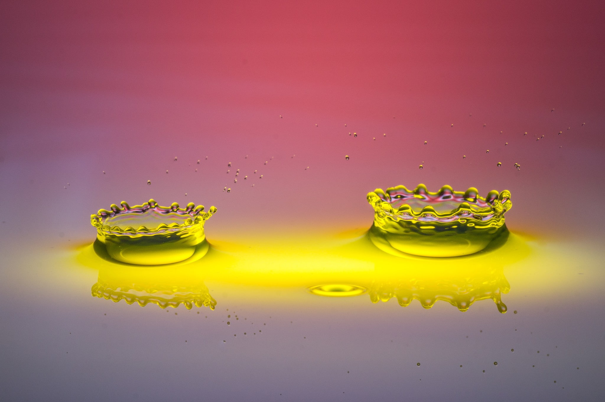 macro, water drops, bubble, simplicity, motion, refreshment, high-speed photography, photography, yellow, no people, depth of field, close-up, reflection, HD Wallpaper