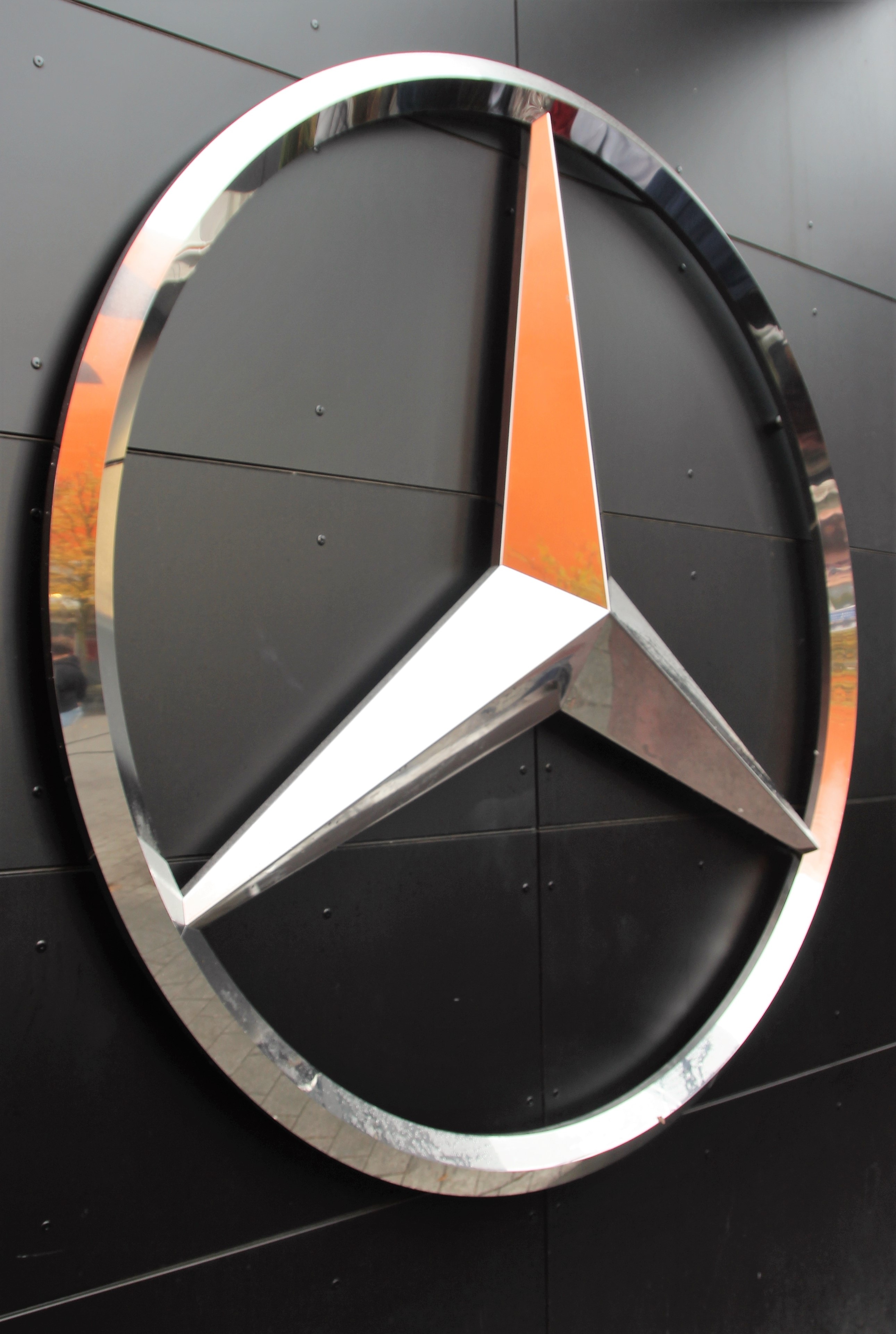 car brand, orange color, aerospace industry, star, 4K, benz, logo, emblem, vehicles, no people, business, day, close-up, mercedes benz, nature, white color, Phone HD Wallpaper