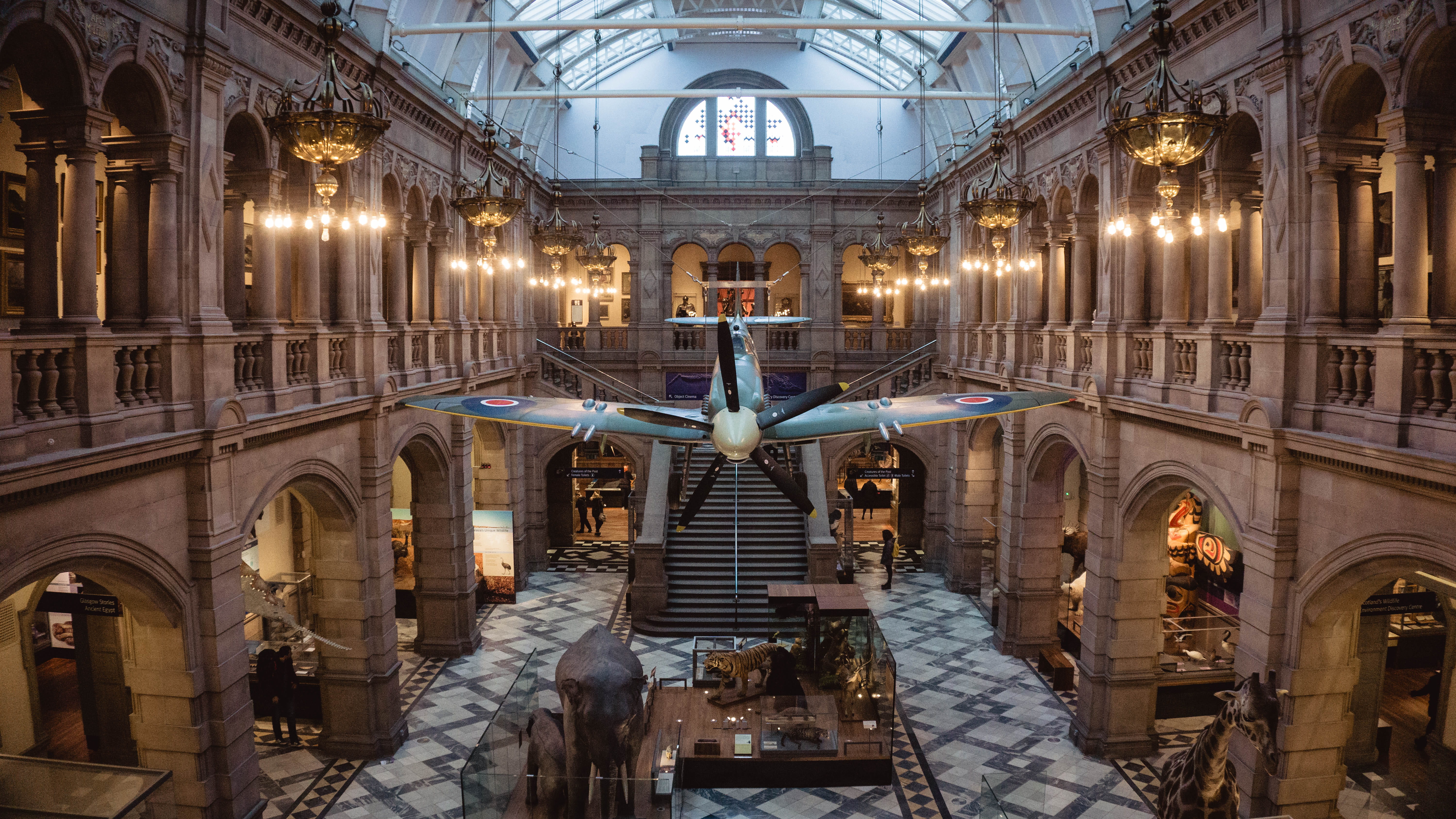 scotland, crowd, tourism, travel, religion, group of people, place of worship, travel destinations, building exterior, ceiling, arch, building, uk, large group of people, HD Wallpaper