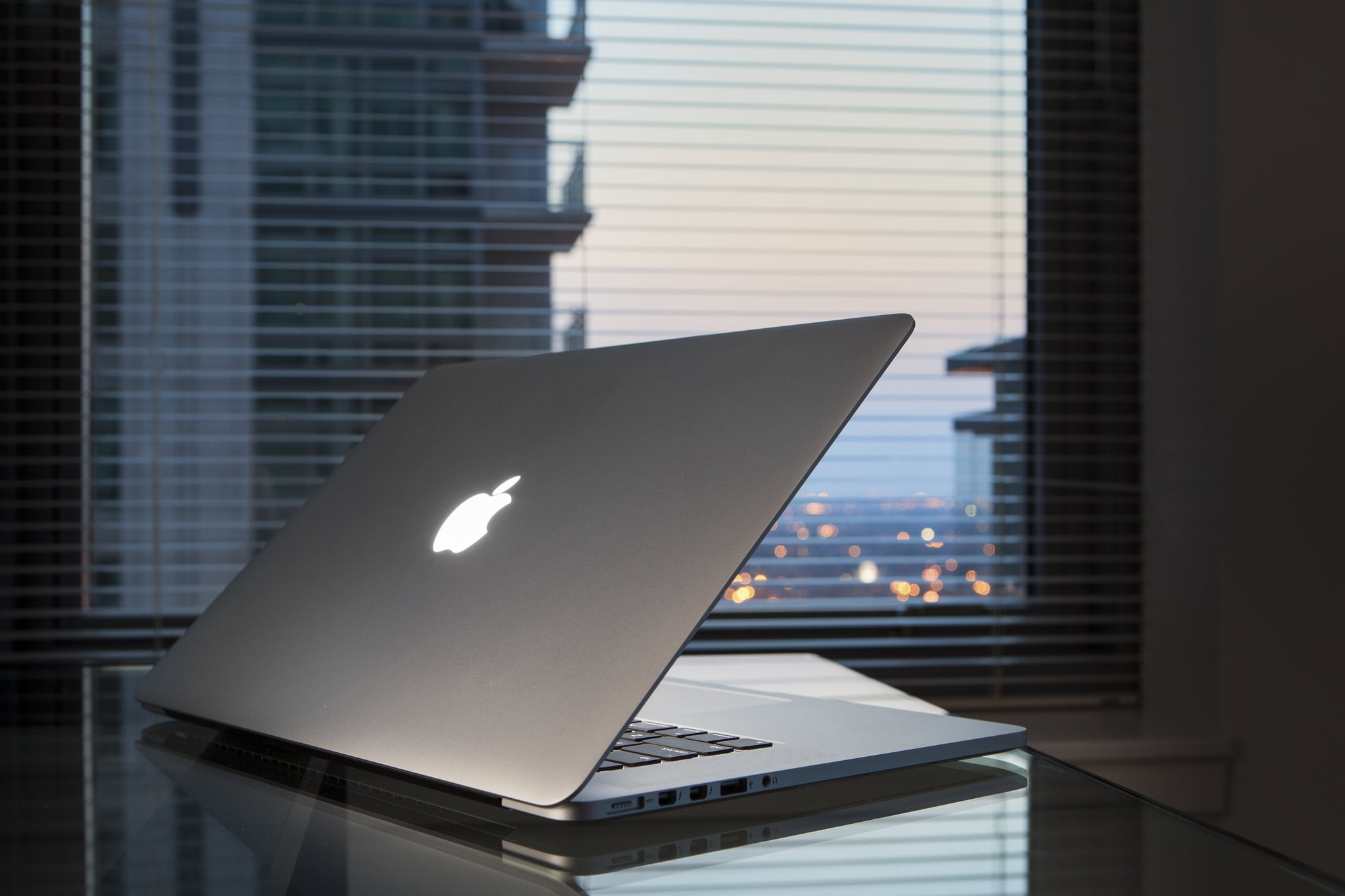computer Monitor, glass - material, day, computer Keyboard, laptop, equipment, table, connection, blinds, wireless Technology, technology, office, pC, Macbook Pro Retina, HD Wallpaper