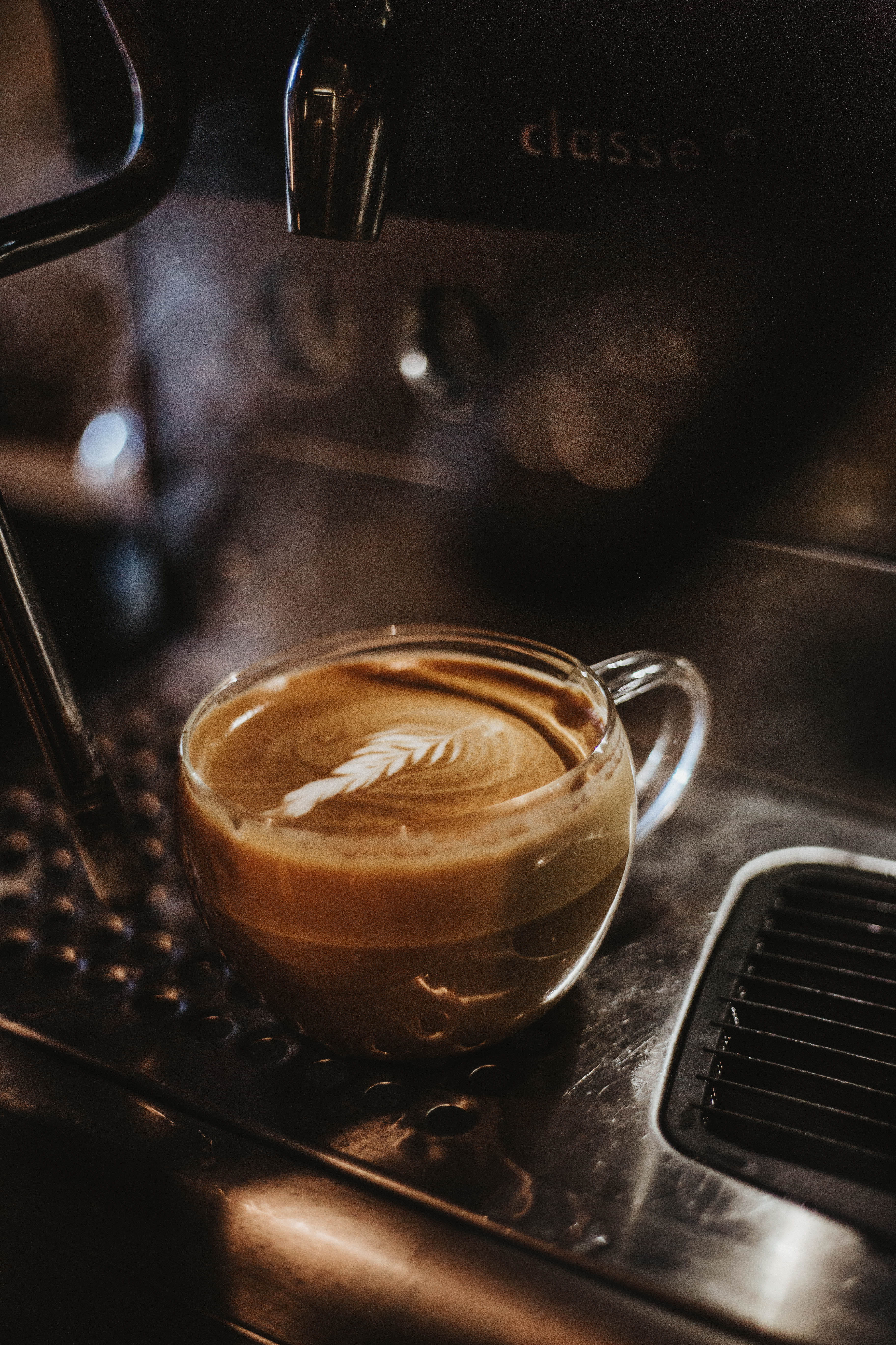 cup, coffee Cup, restaurant, mocha, frothy Drink, espresso Maker, 5K, close-up, espresso machine, coffee Maker, closeup, latte, brown, espresso, barista, Phone HD Wallpaper