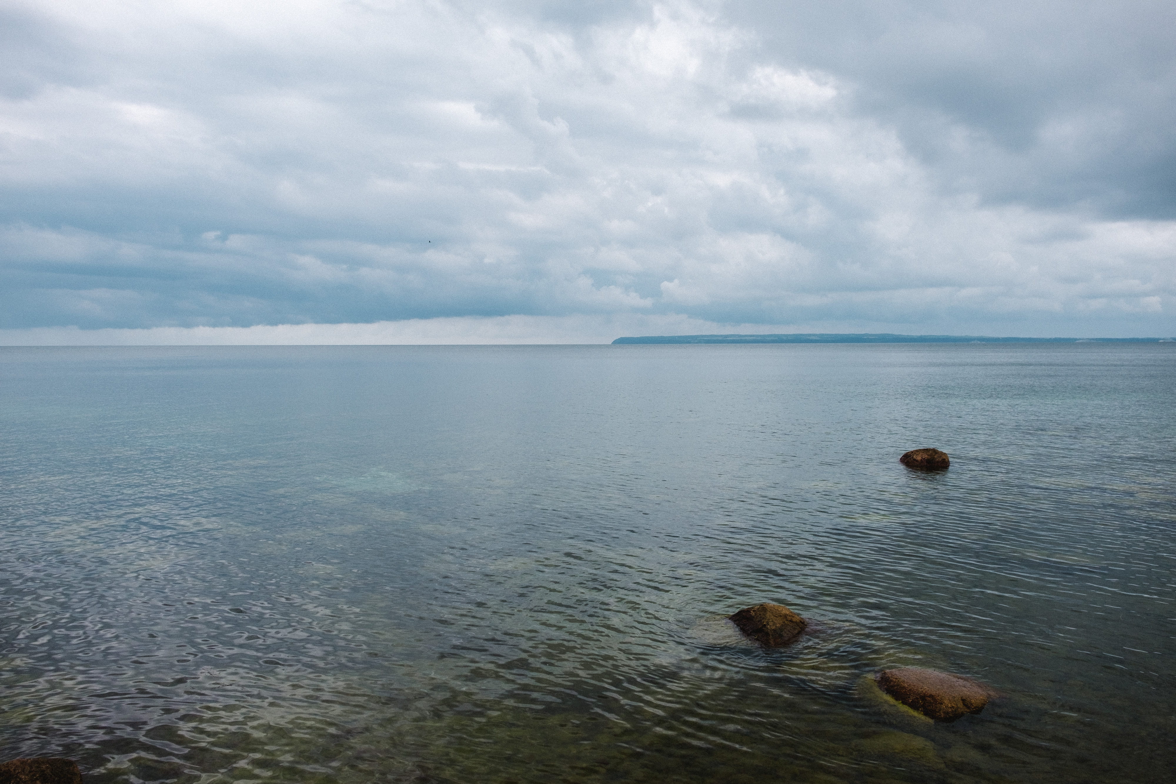 wave, scenery, animal themes, background, landscape, rain, clear, rugen, minimal, animal, scene, no people, calm, view, beautiful, daylight, minimalism, HD Wallpaper