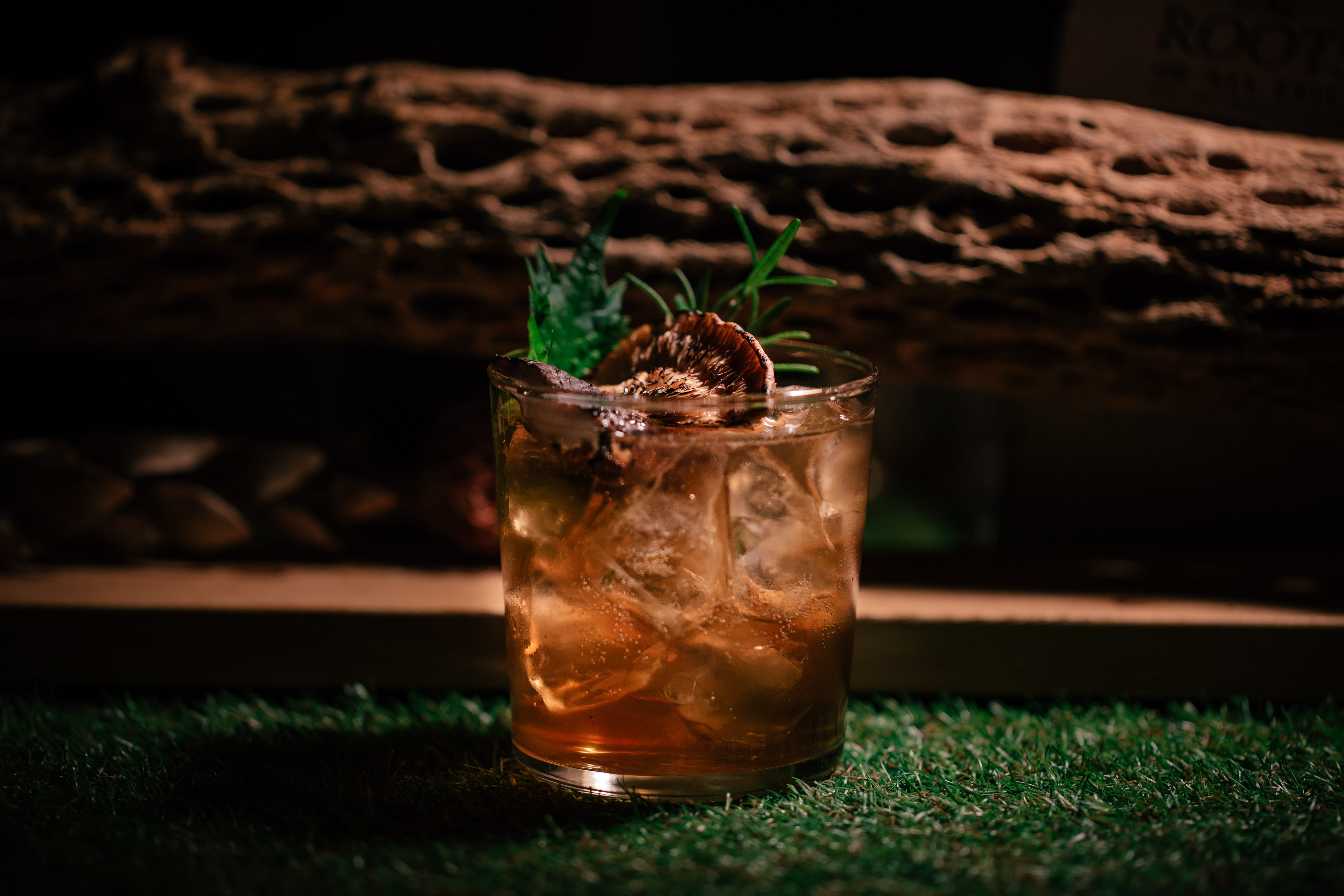 gin, glass, brown, indoors, food and drink, frozen, mixology, hard liquor, close-up, cold temperature, serving, bar - drink establishment, filled, table, HD Wallpaper