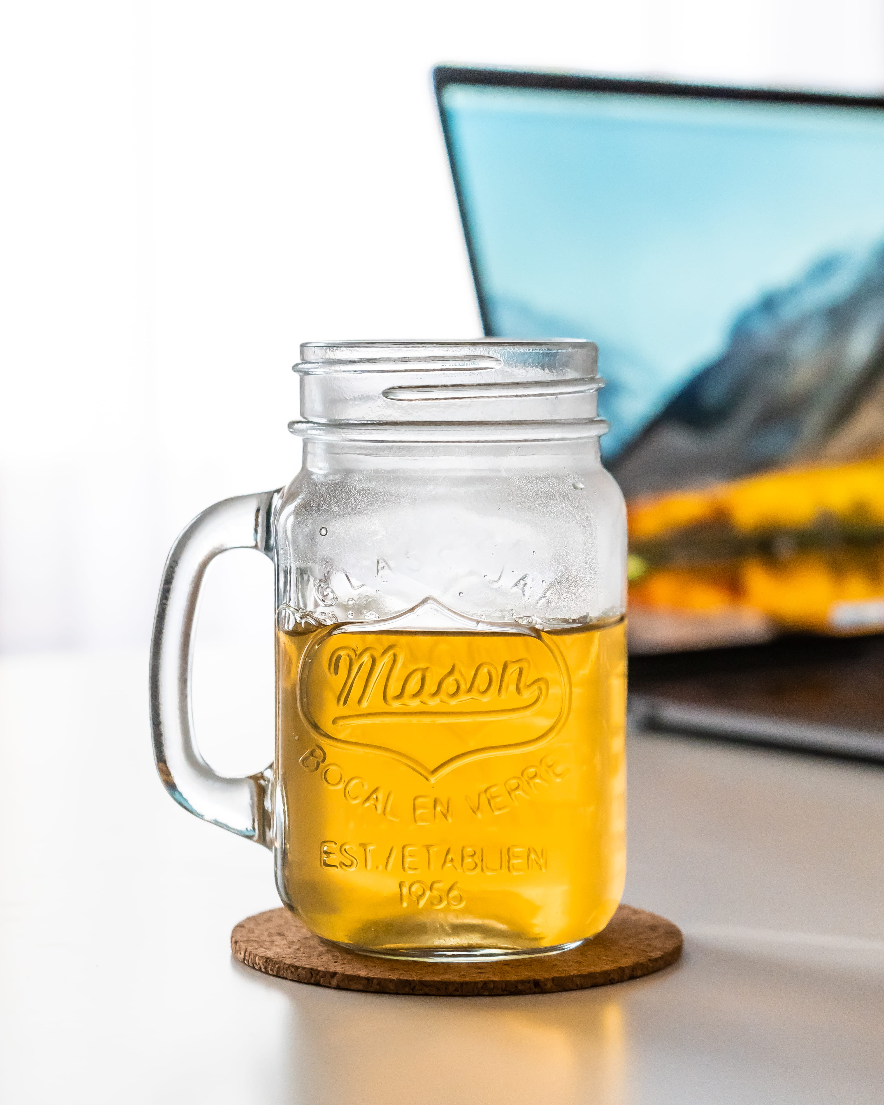 transparent, jug, laptop, container, glass - material, text, beverage, table, desktop, stein, minimal, workspace, close-up, clear, coldbrew, focus on foreground, Phone HD Wallpaper