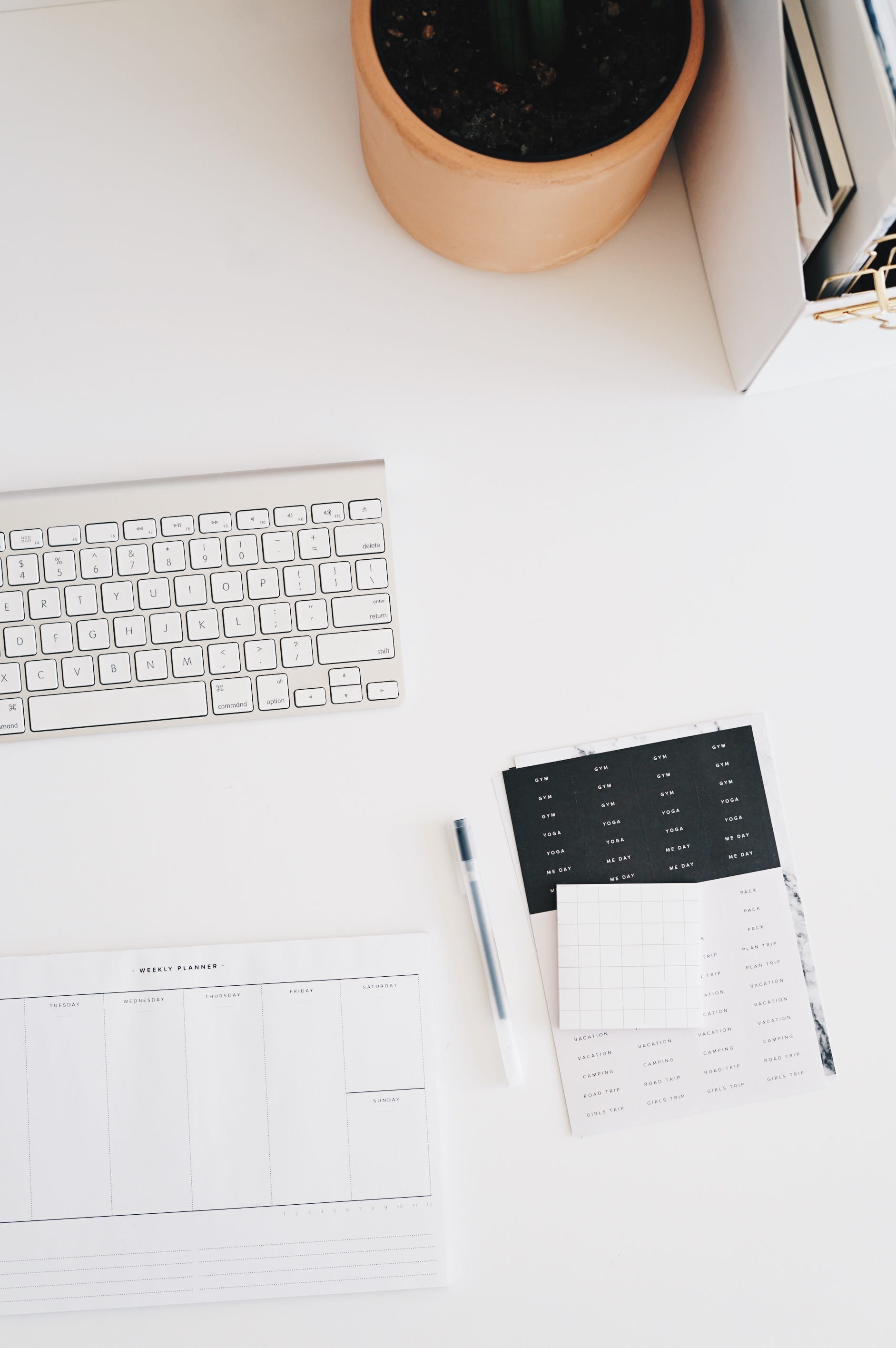 computer Monitor, technology, pC, planner, note Pad, data, computer Keyboard, coffee - Drink, paperwork, homeoffice, table, document, place of Work, cup, Phone HD Wallpaper