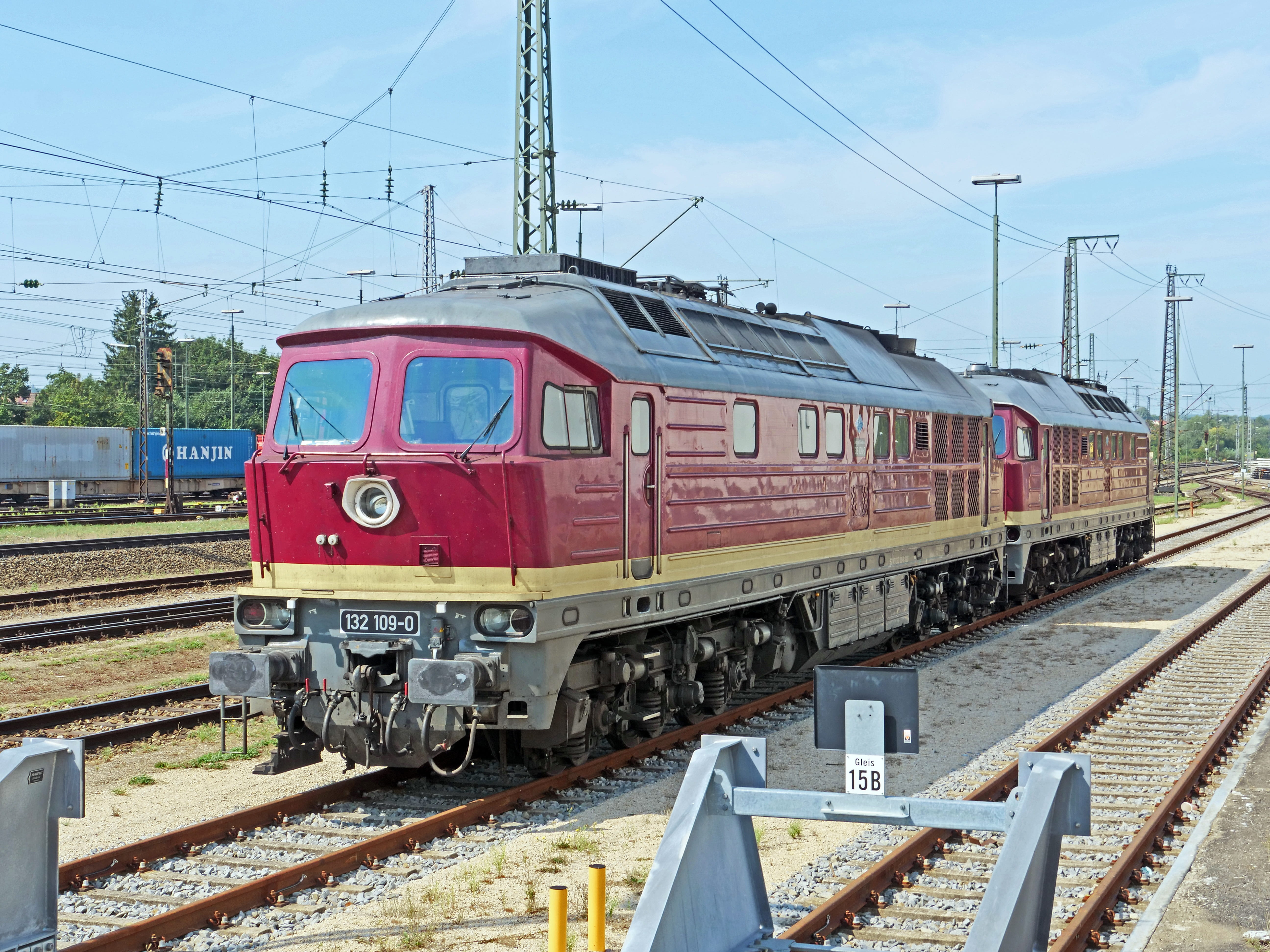 public transportation, railroad station platform, land vehicle, railroad station, day, six-axial, central station, diesel-electric, railway, magistrale, HD Wallpaper