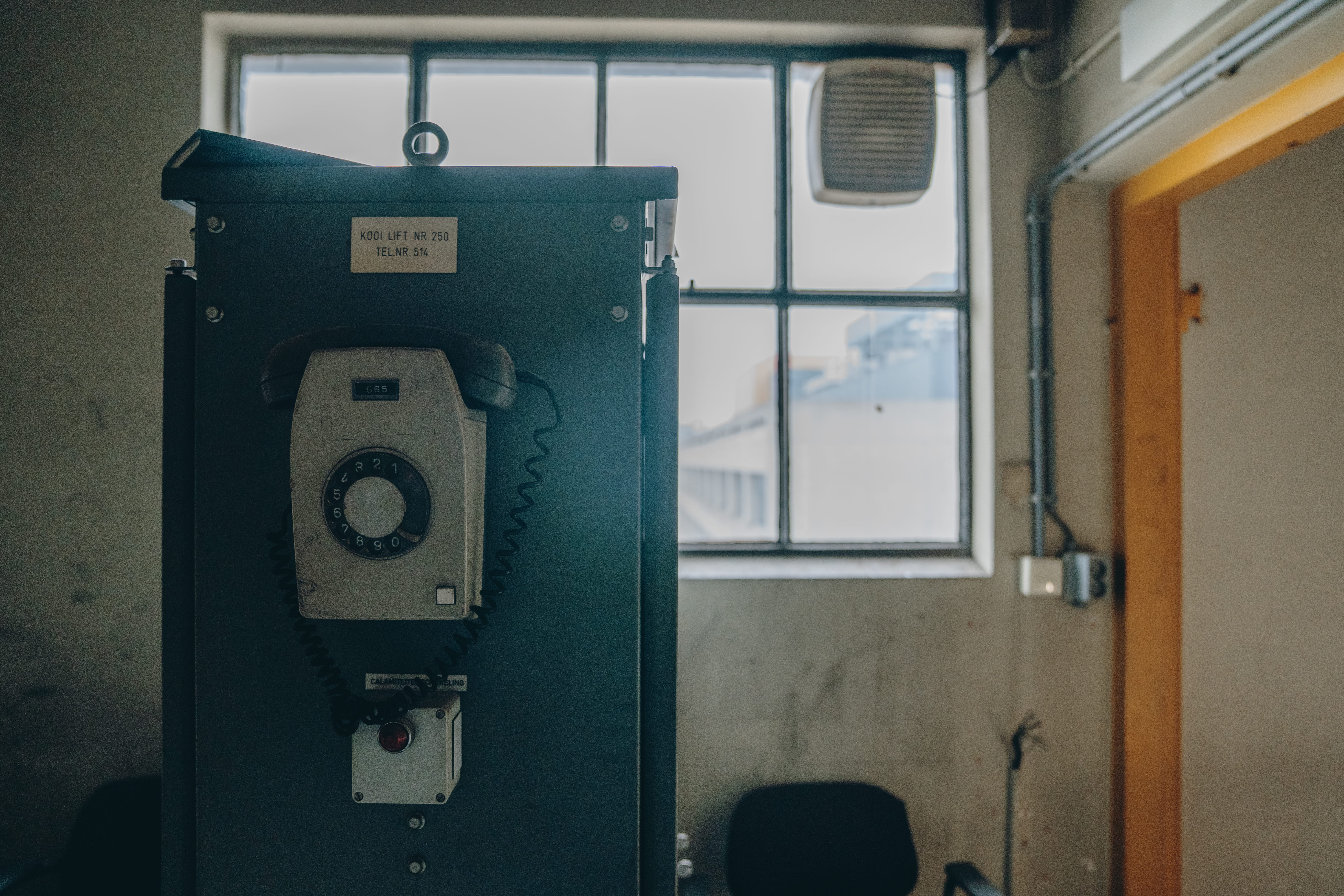 telephone, focus on foreground, blow dryer, 5K, number, entrance, towel, technology, hair drier, phone, indoors, old, close-up, no people, floor, lock, HD Wallpaper