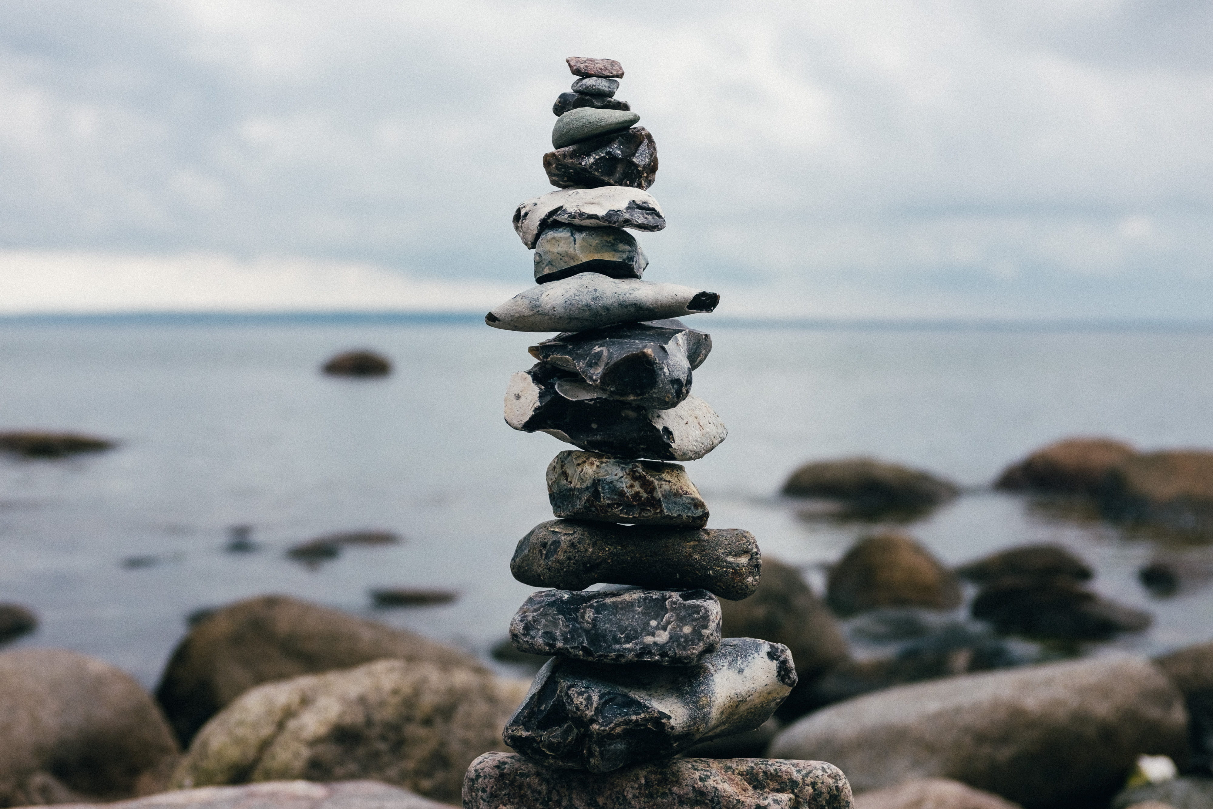 zen, solid, coast, colorful, stack, summer, cairn, natural, rock, concept, tower, sky, simplicity, art, background, blue, shore, seashore, nature, no people, HD Wallpaper