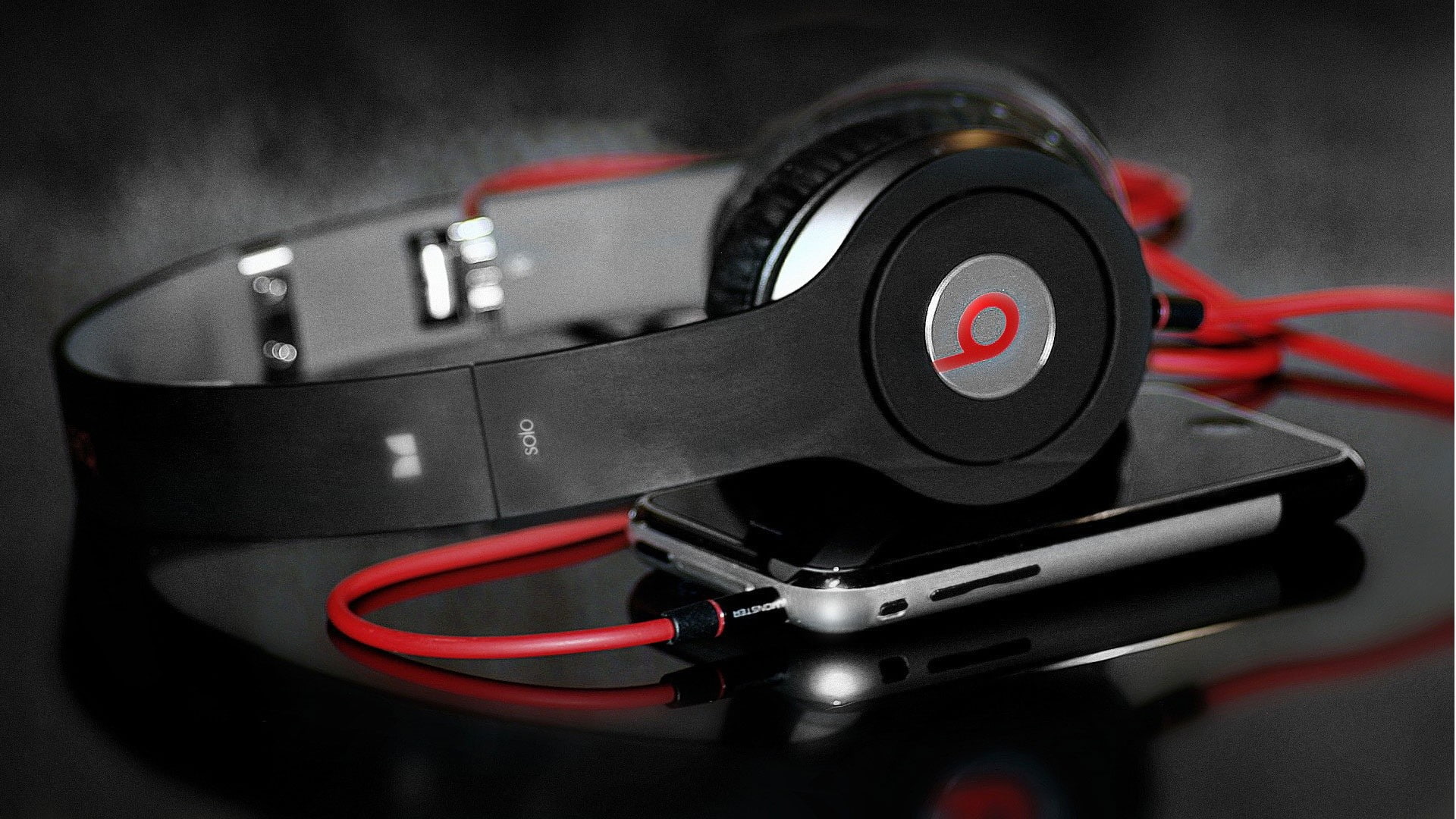 case, headphones, solo, dr, s, black, iphone, red, dr. dre, hd, gray, dre, beats, 1080P, space, HD Wallpaper