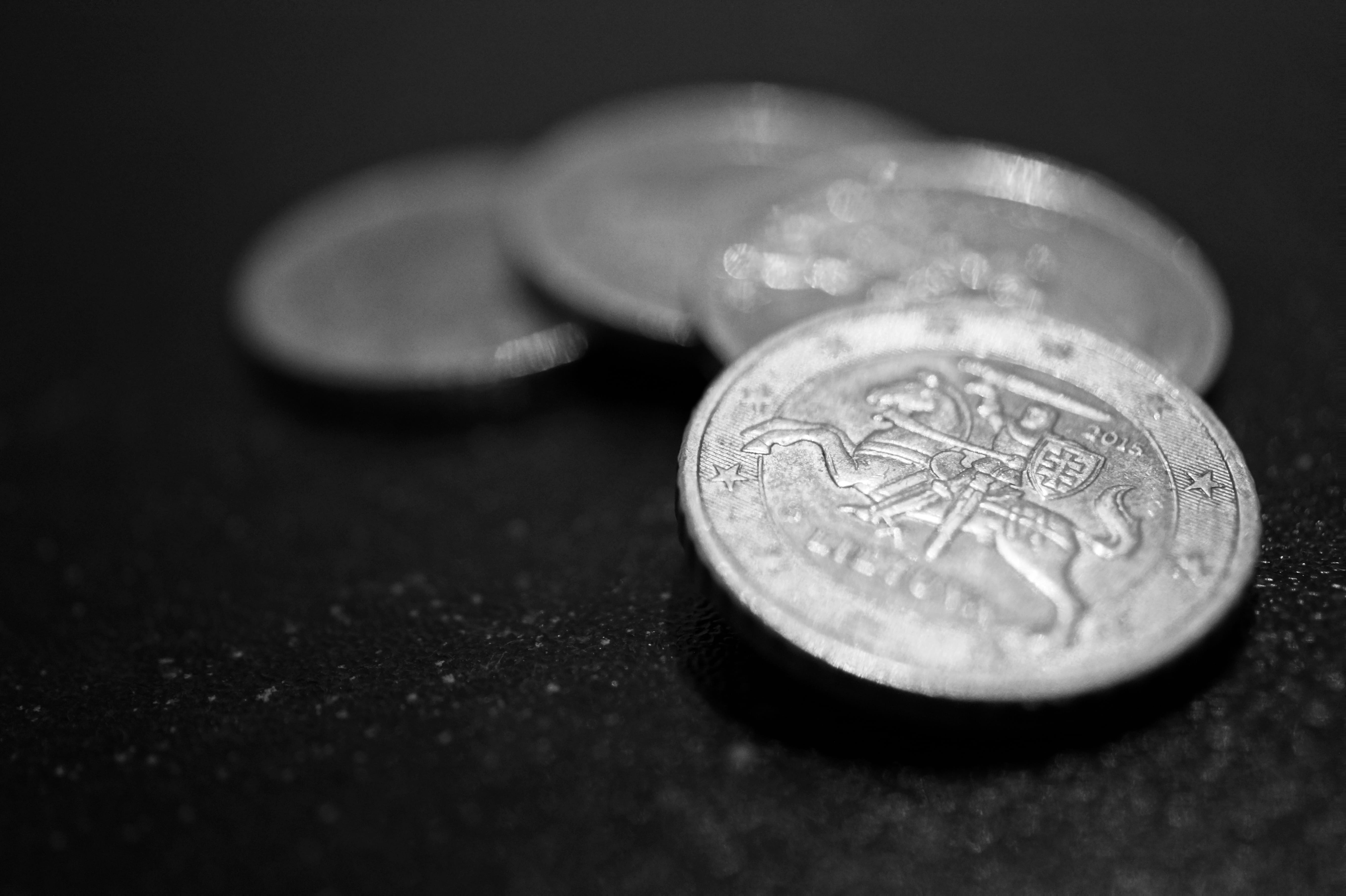 photo, economy, representation, treasure, old, business, commerce, still life, number, indoors, savings, colored, selective focus, financial, metal, bank, HD Wallpaper
