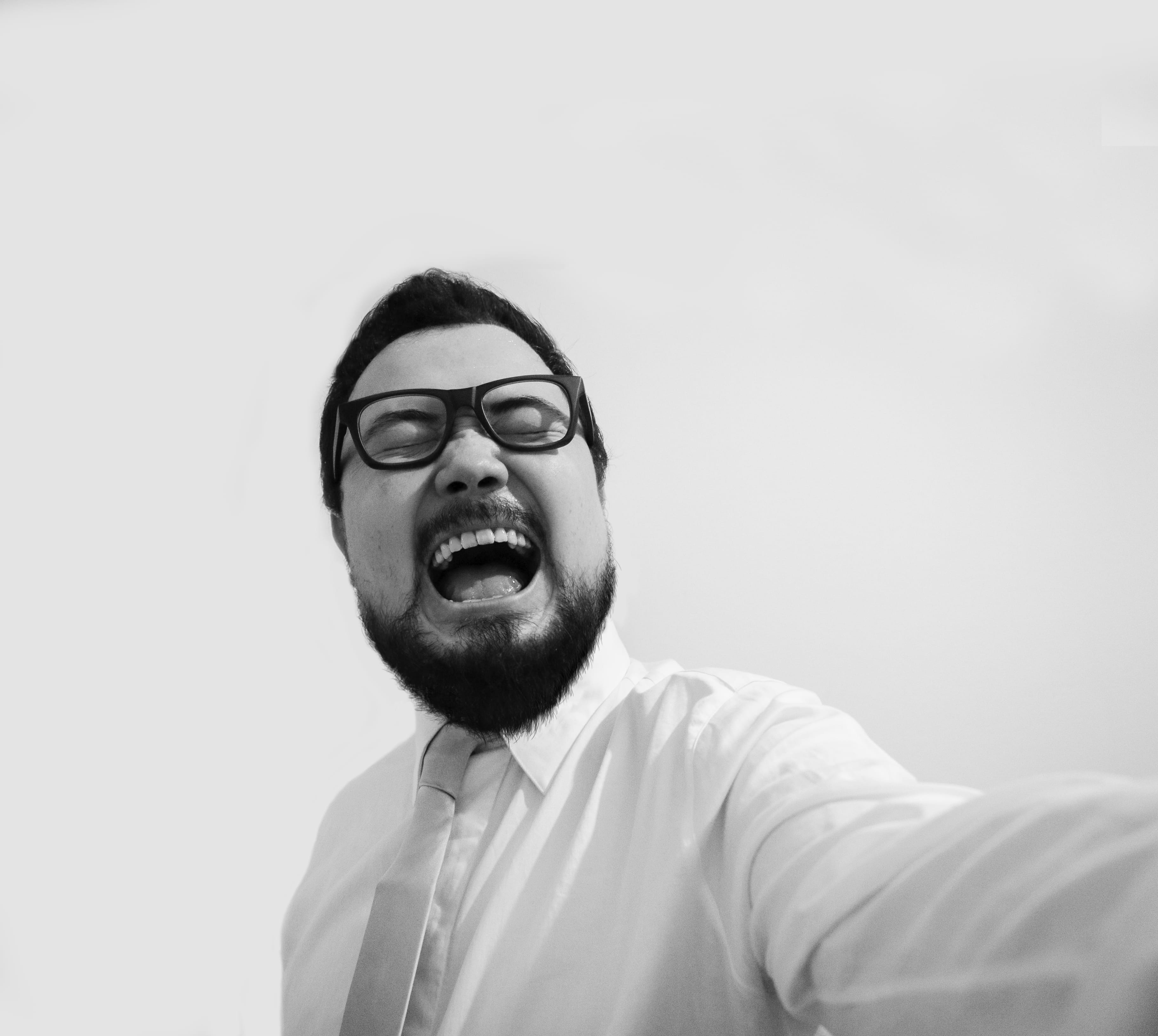 screaming, copy space, one person, lifestyles, glass, studio shot, tie, mouth open, indoors, glasses, headshot, portrait, front view, facial hair, facial expression, HD Wallpaper