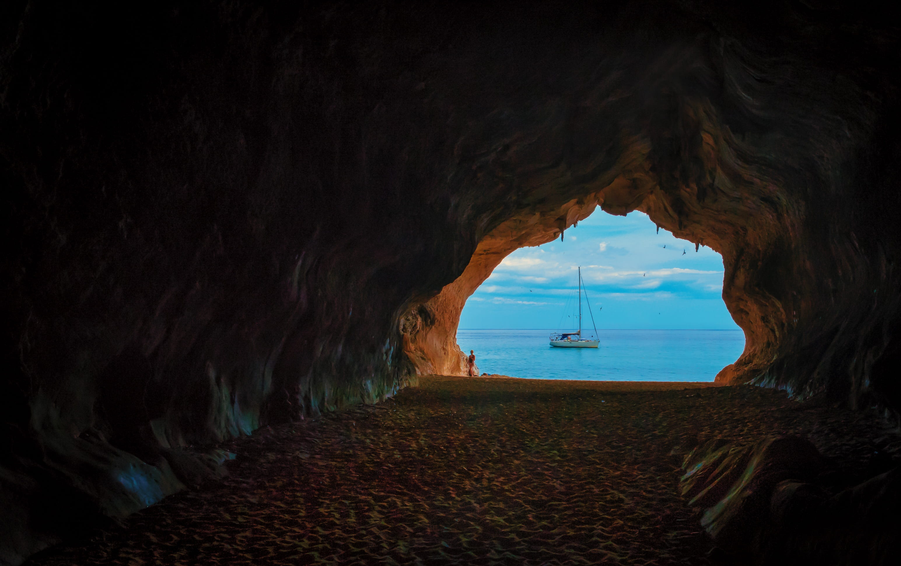 dusk, seashore, day, eroded, architecture, outdoors, 2K, rock formation, light at the end of the tunnel, nature, rock, ocean, beauty in nature, travel, HD Wallpaper