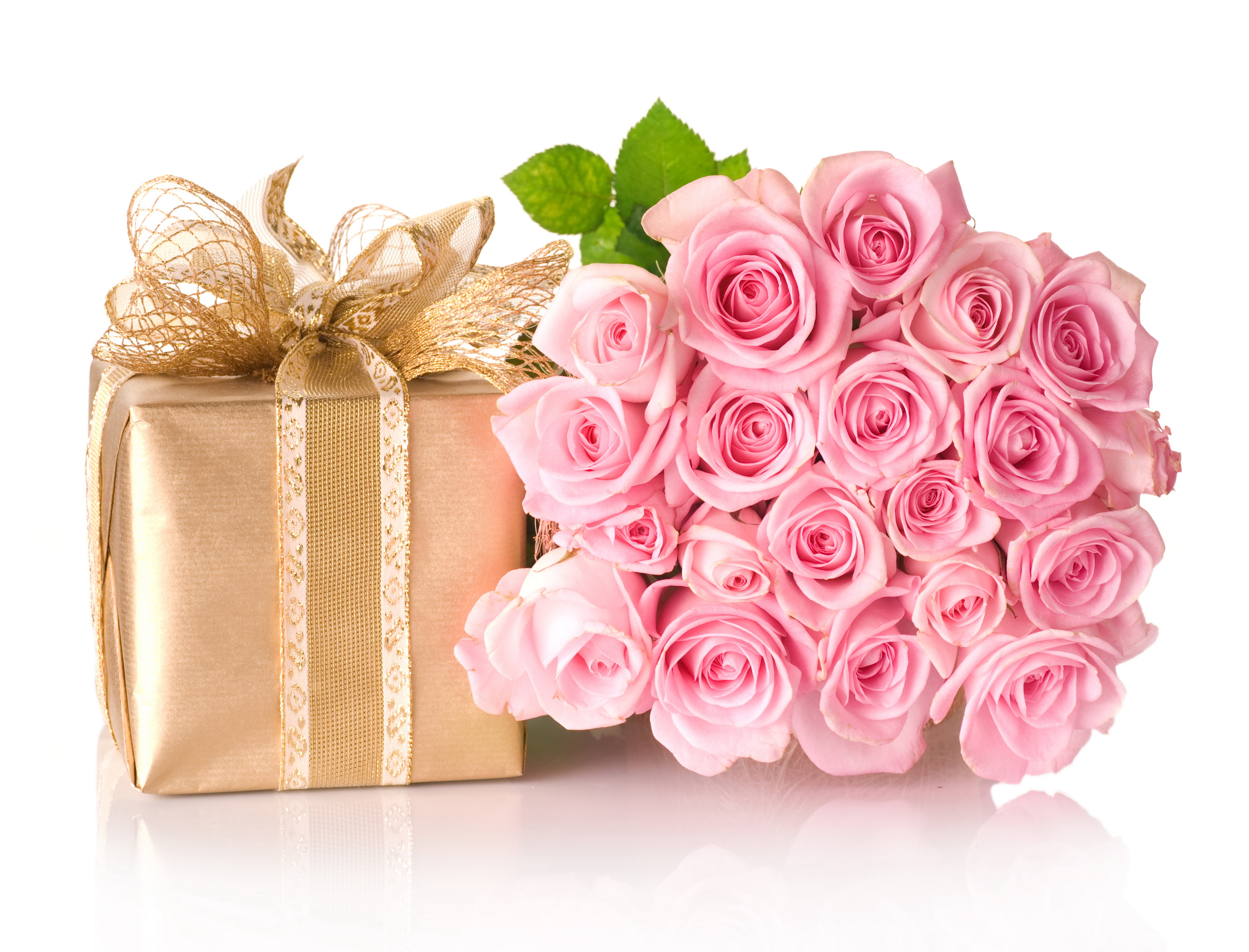 backgrounds, no People, flower arrangement, valentines Day - Holiday, flowering plant, anniversary, isolated, bow, pink Color, box, mothers Day, close-up, HD Wallpaper