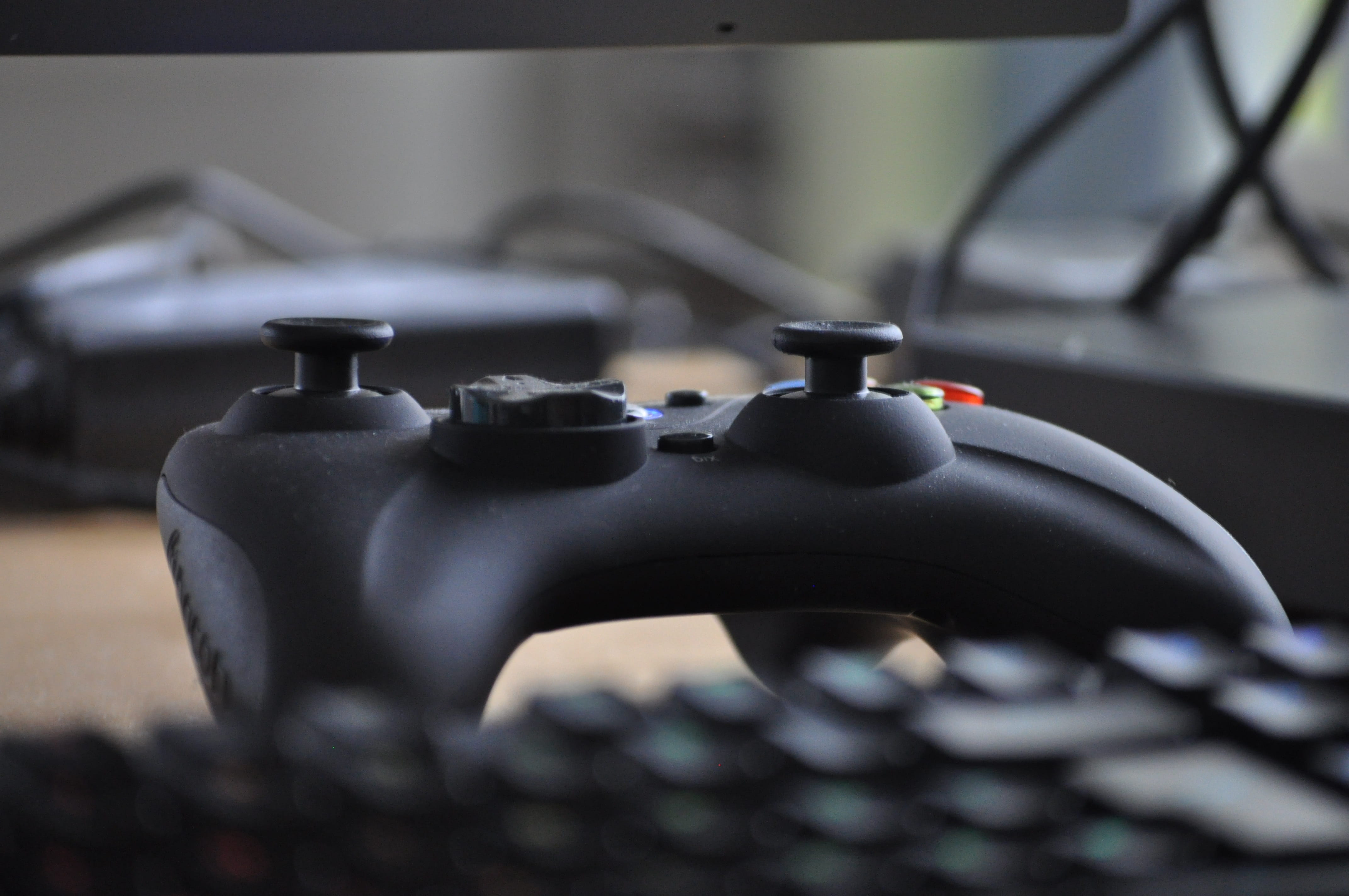 selective focus, computer, electronics, day, metal, controller, no people, virtual, technology, video, play, handgun, close-up, nes, weapon, man made object, HD Wallpaper