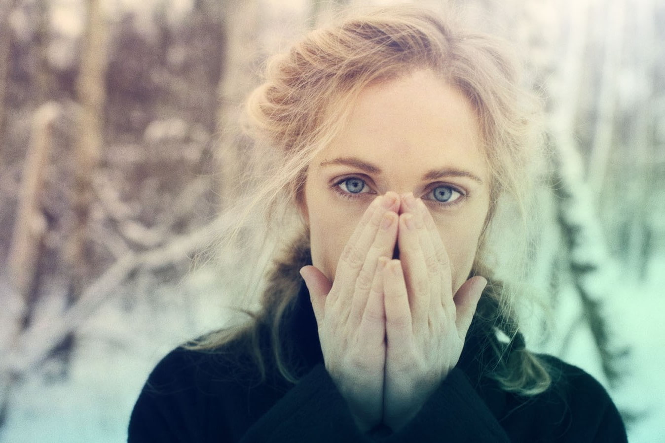women, looking at camera, hairstyle, beautiful woman, 720P, body part, hands covering mouth, human face, scarf, warm clothing, focus on foreground, one person, HD Wallpaper