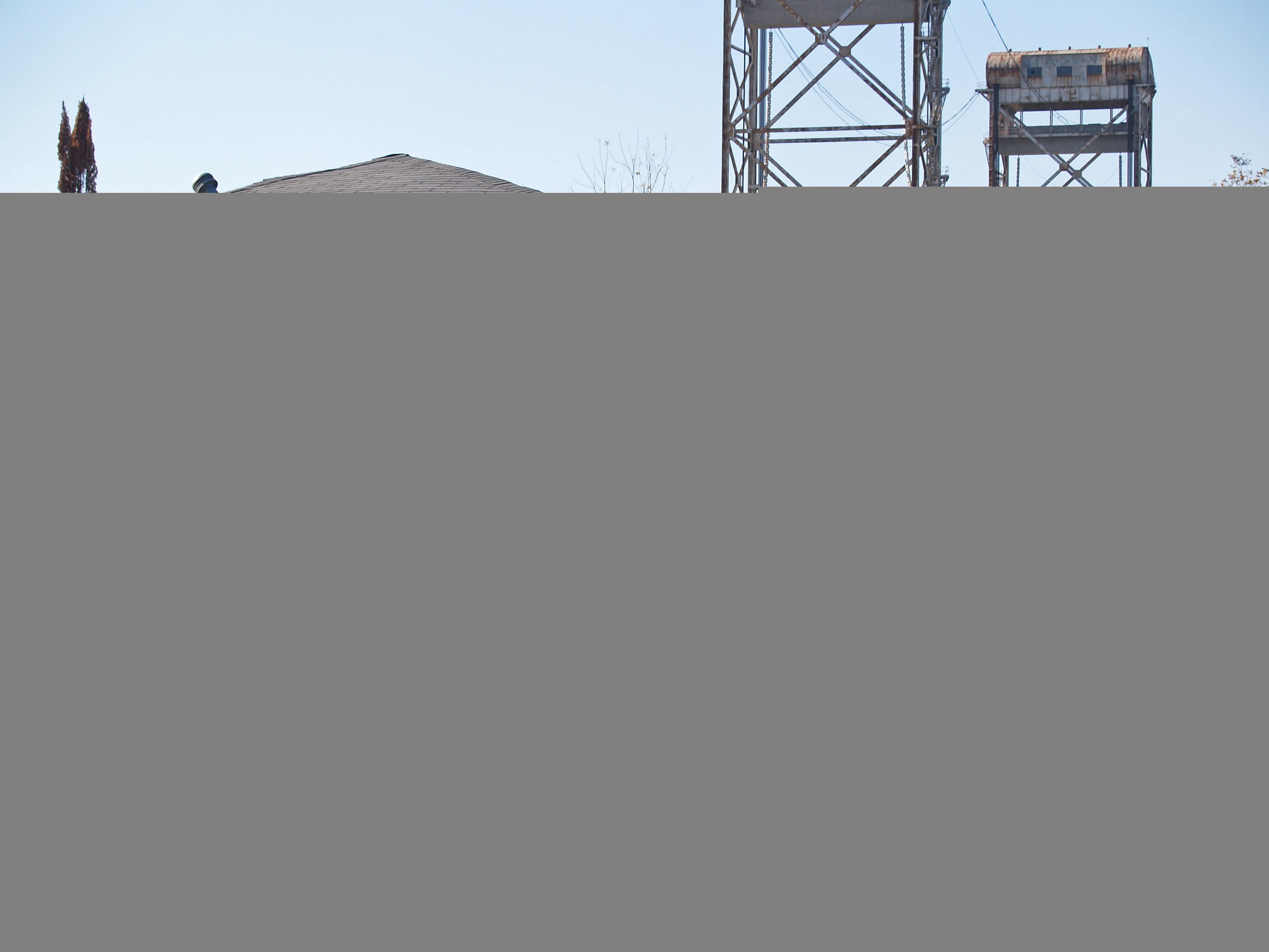 nature, raggio, working, men, fema, new orleans, copy space, demolition, building exterior, sky, house, construction industry, gabriel raggio, machinery, HD Wallpaper