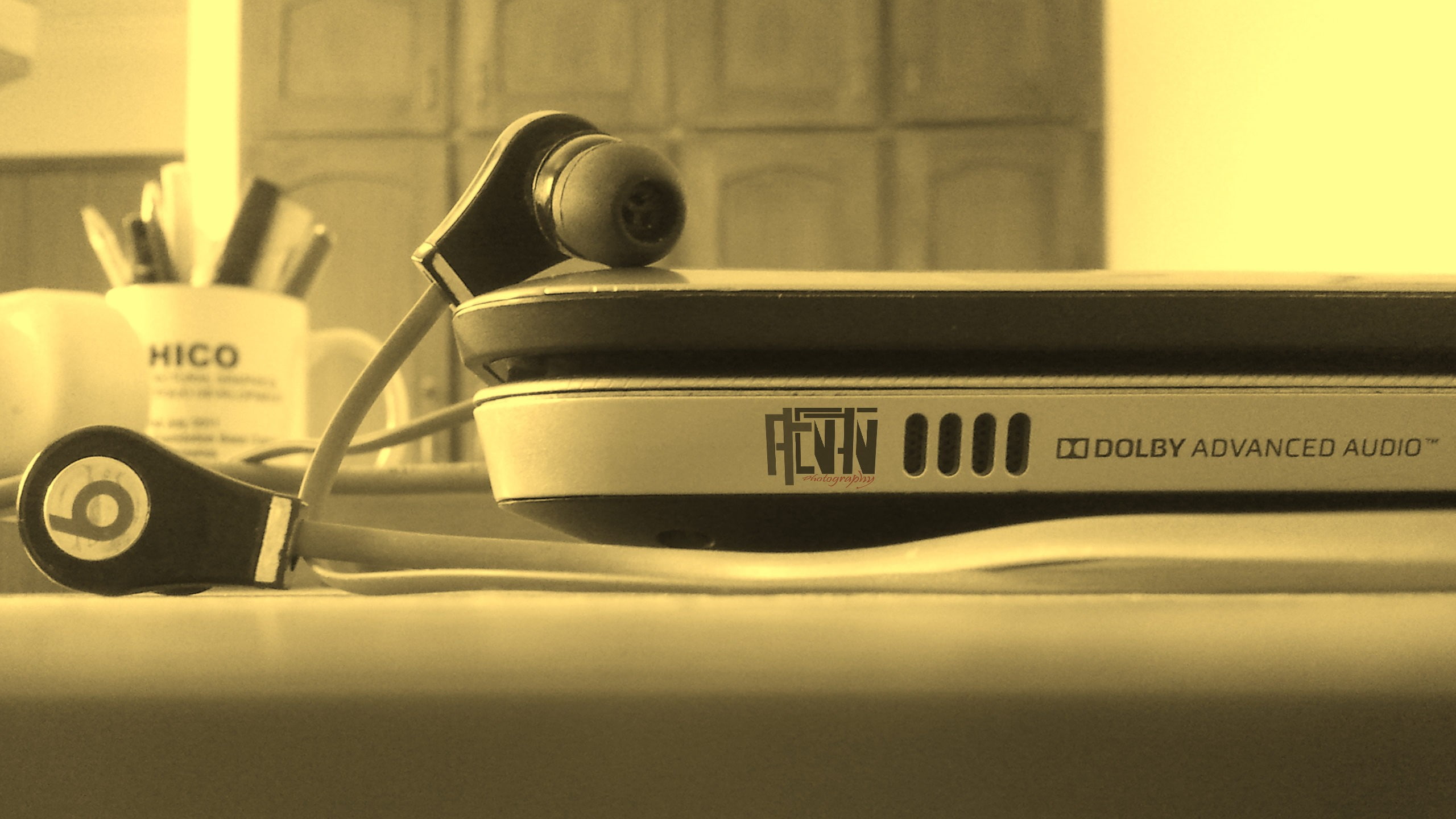 representation, close-up, day, no people, arts culture and entertainment, still life, Beats, 2K, audio equipment, text, radio, selective focus, publication, HD Wallpaper