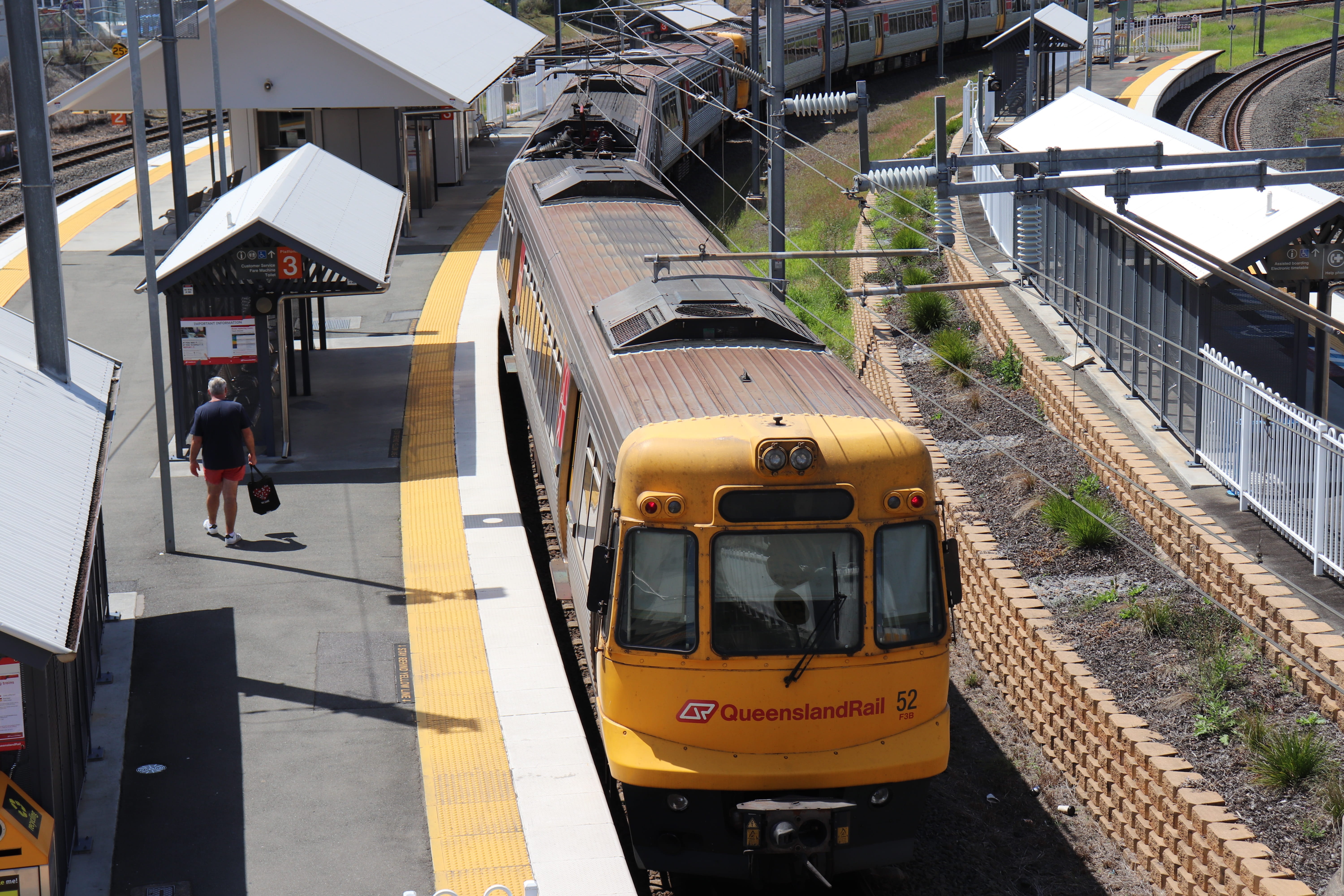 cable car, unit, brisbane, day, australia, emu, translink, queensland rail, rail, railroad station, shorncliffe, building exterior, transportation, qr, HD Wallpaper