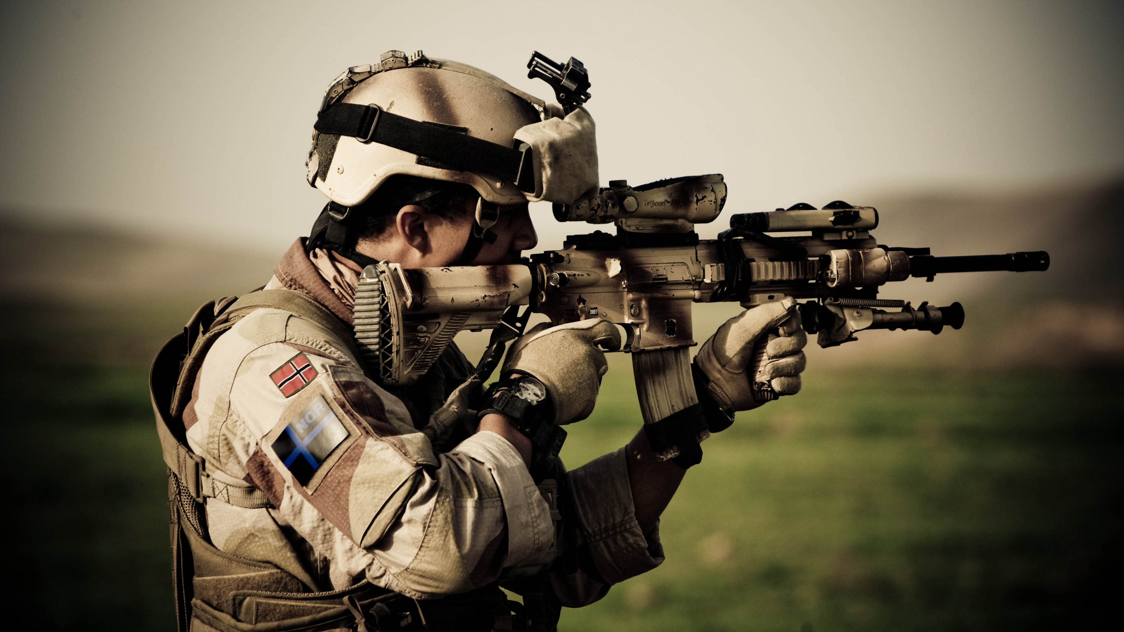 Norwegian Army, holding, assault rifle, soldier, gun, scope, Heckler and Koch, camo, HK416, 4K, HD Wallpaper