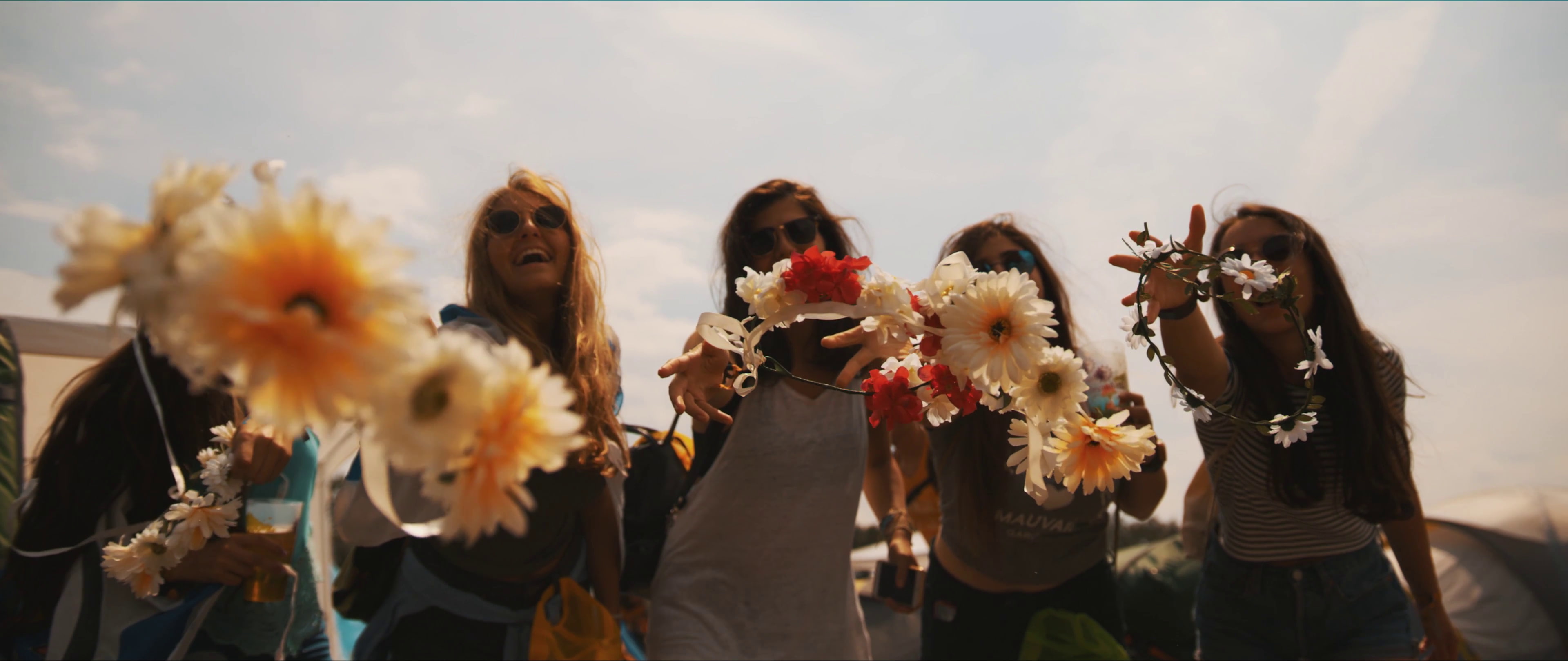 group of women, women, wreaths, 4K, Tomorrowland, festivals, women with shades, women outdoors, HD Wallpaper
