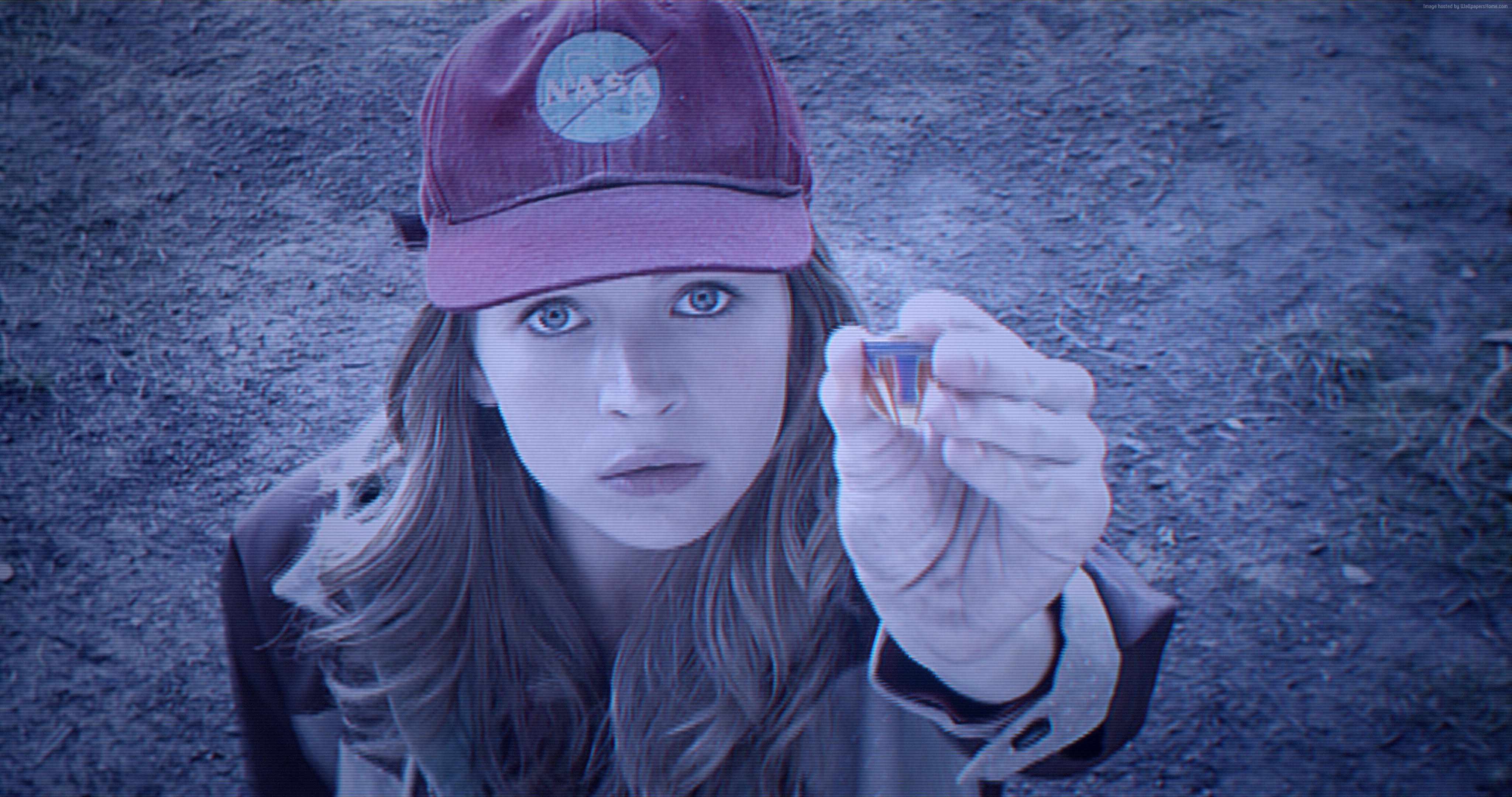 best movies of 2015, contemplation, 2015, holding, hood - clothing, 4K, serious, portrait, headshot, young adult, Tomorrowland, Britt Robertson, lifestyles, HD Wallpaper